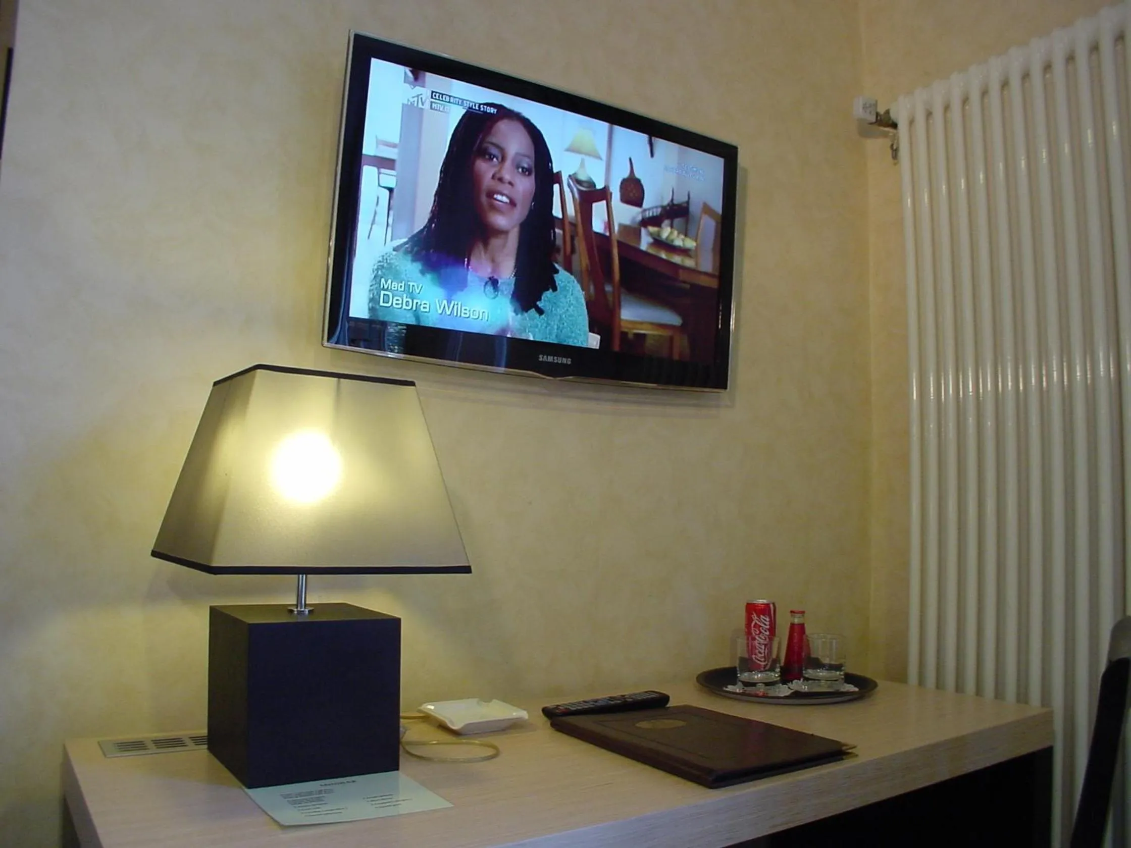 TV and multimedia in Hotel Don Abbondio