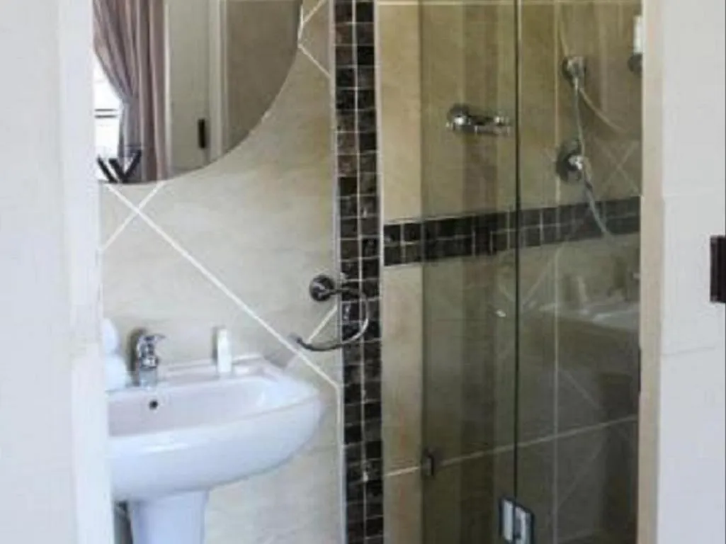 Shower in At Doms B&B