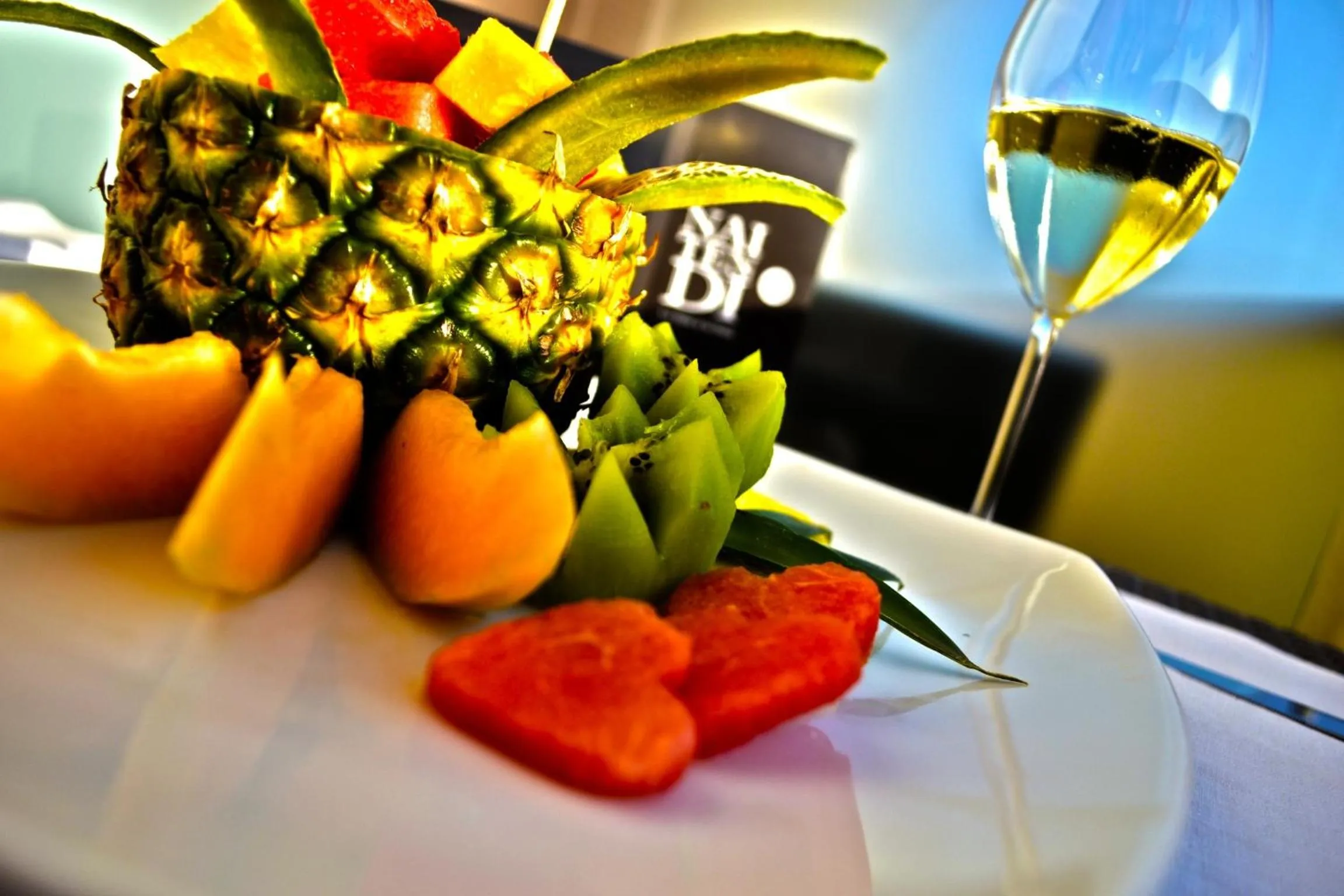 Communal lounge/ TV room in Hotel Naitendì