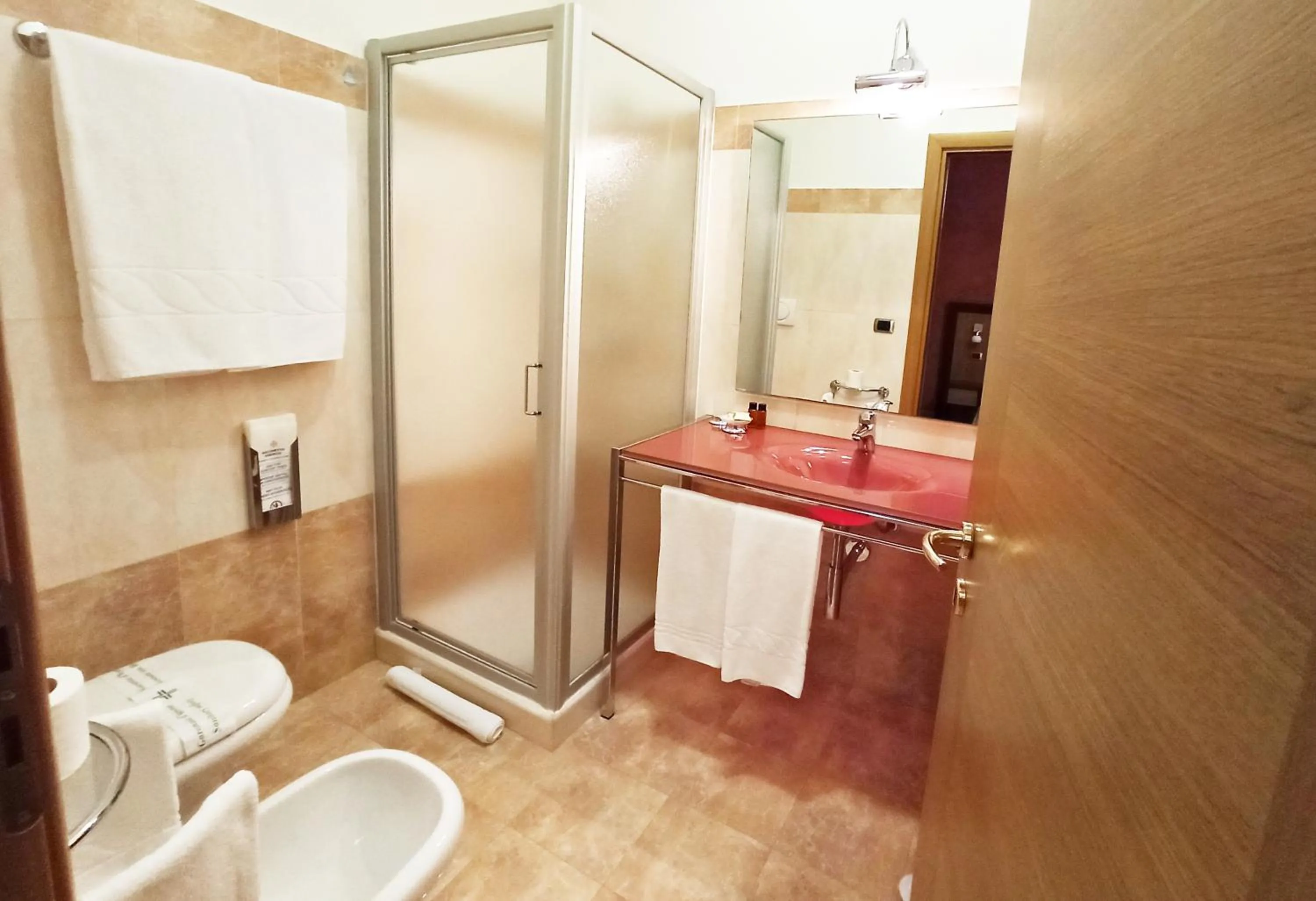 Bathroom in Hotel Naitendì