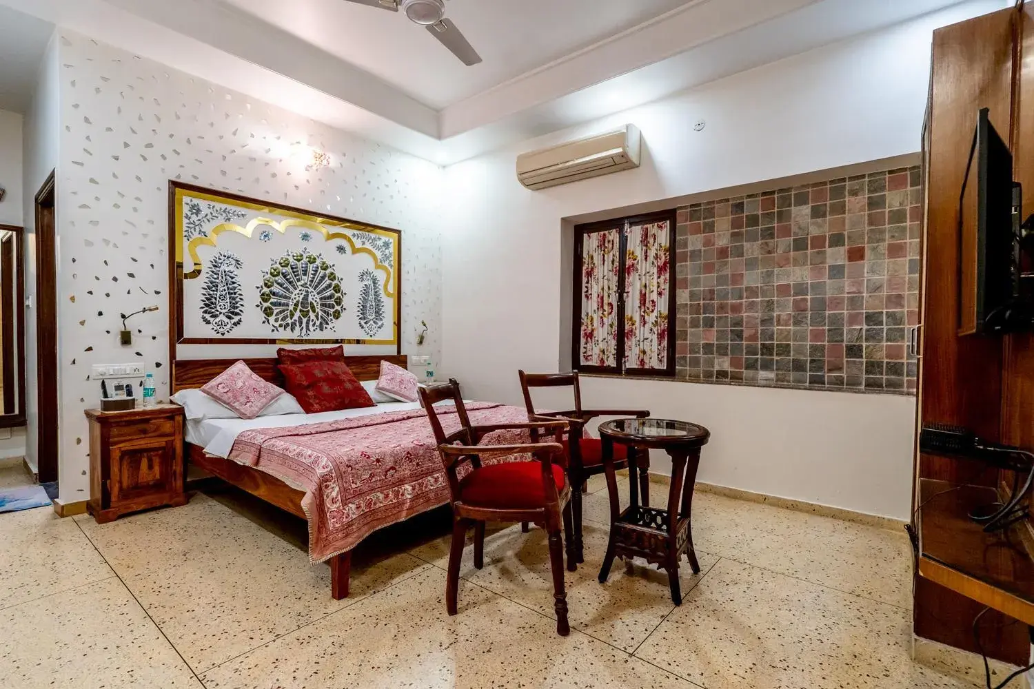 Near Reception Deluxe Room in All Seasons Heritage Homestay Near Reception Deluxe Room in All Seasons Heritage Homestay