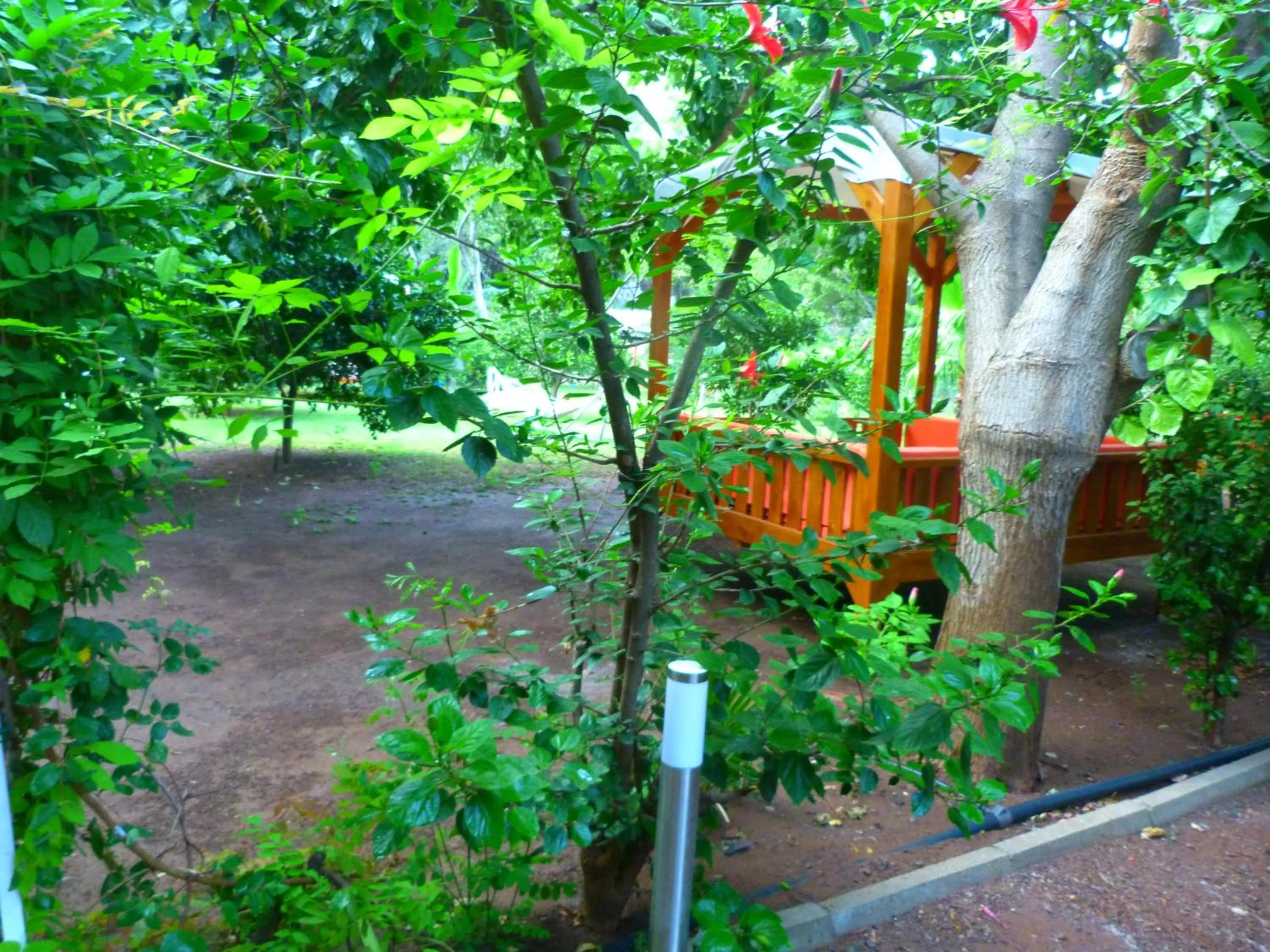 Garden in Simge Pension