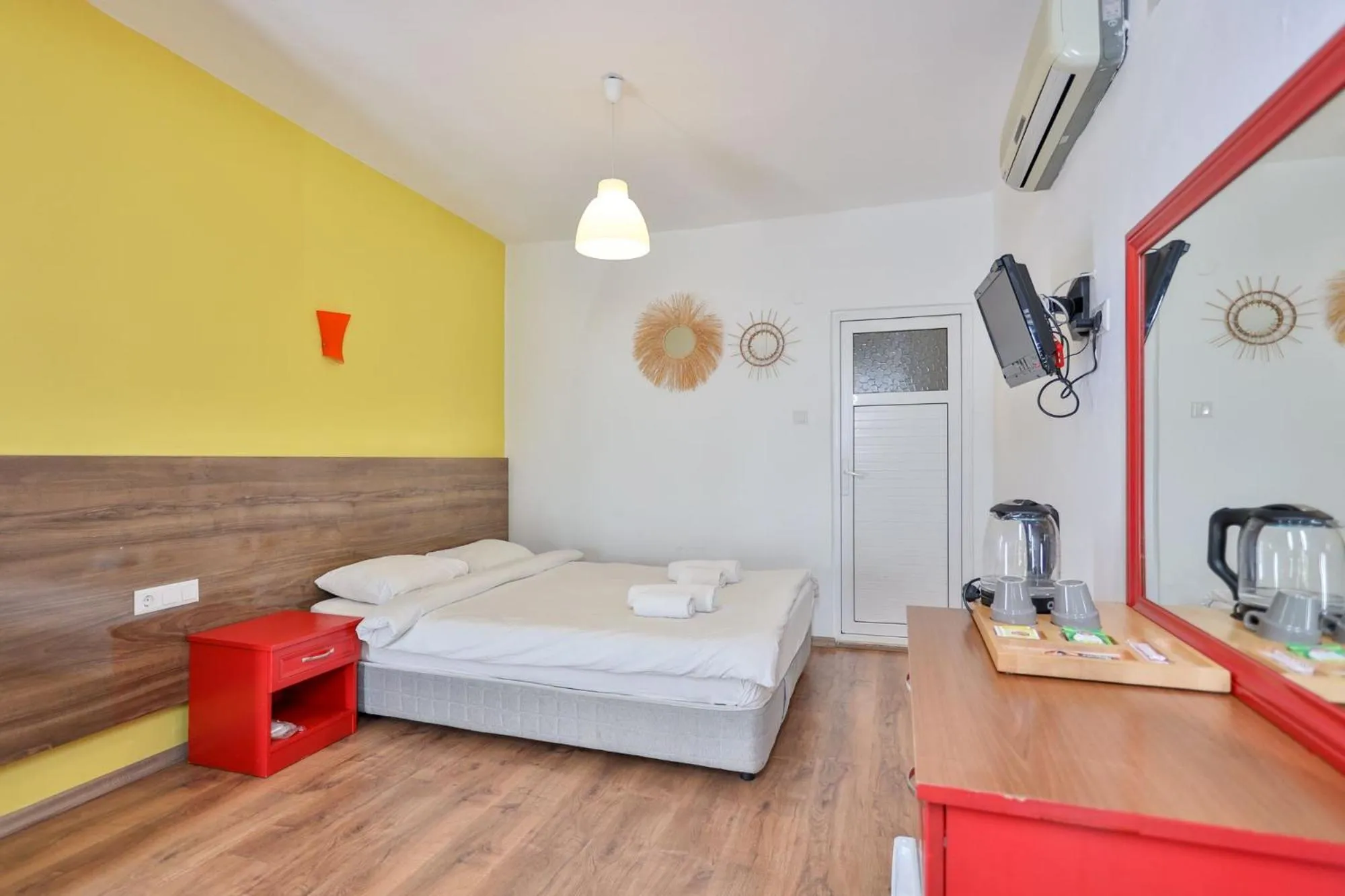 Bed in Simge Pension