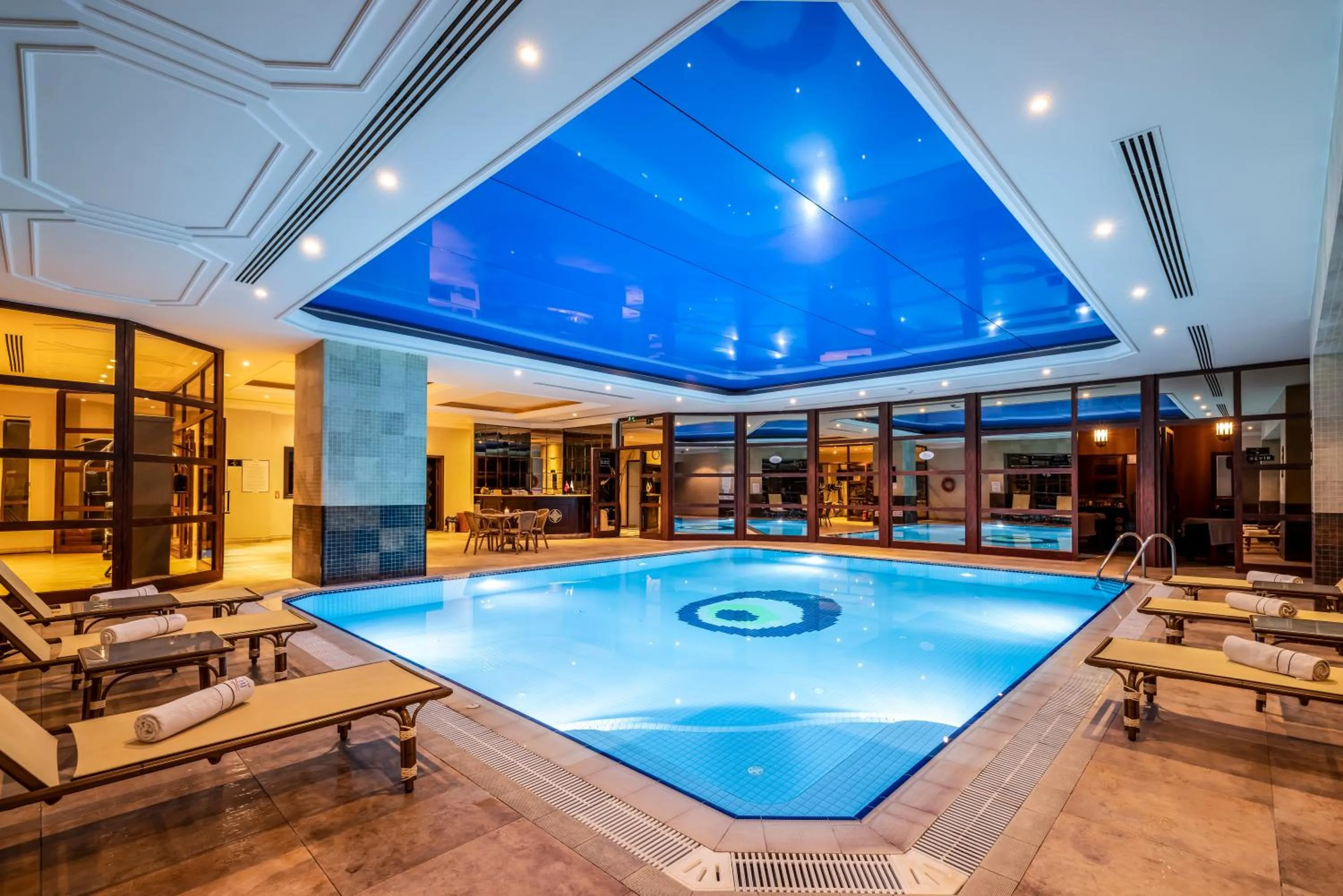 Swimming pool in Elite World Comfy Istanbul Taksim