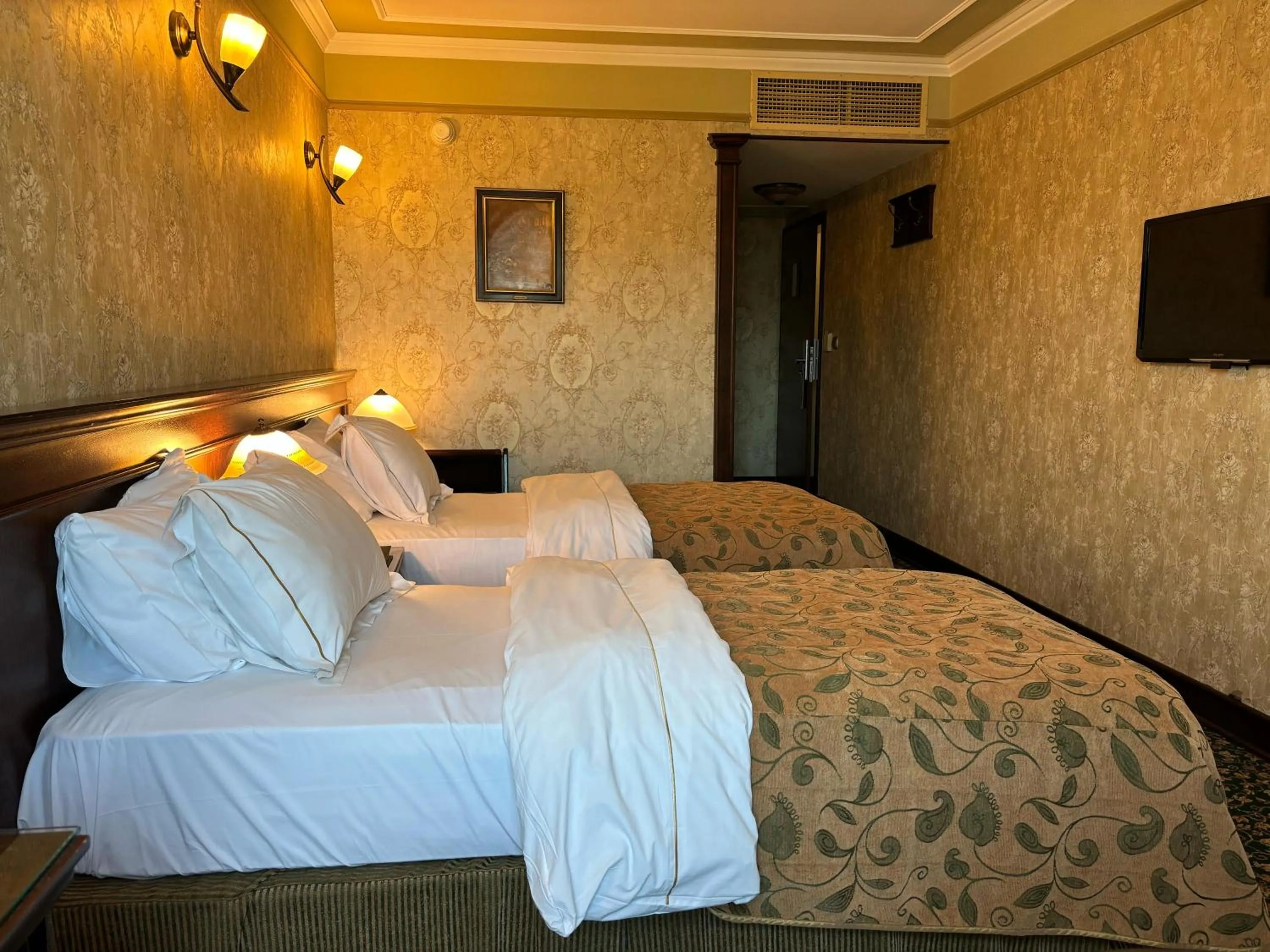 Bed in Germir Palas Hotel - Special Class