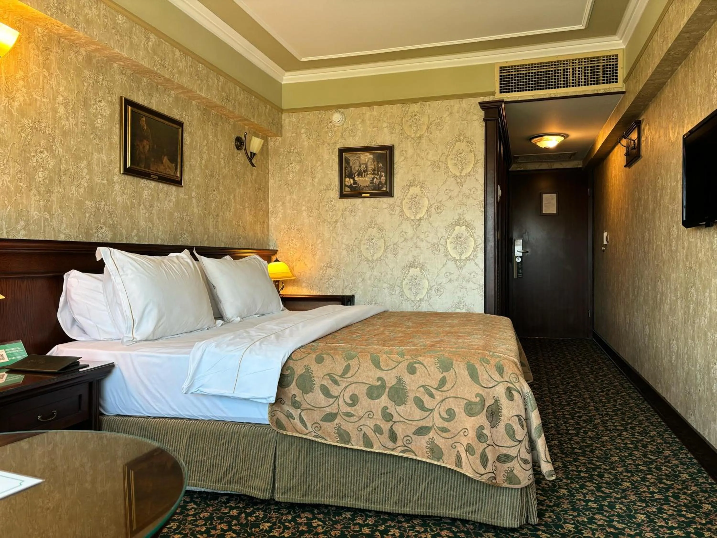 Bed in Germir Palas Hotel - Special Class