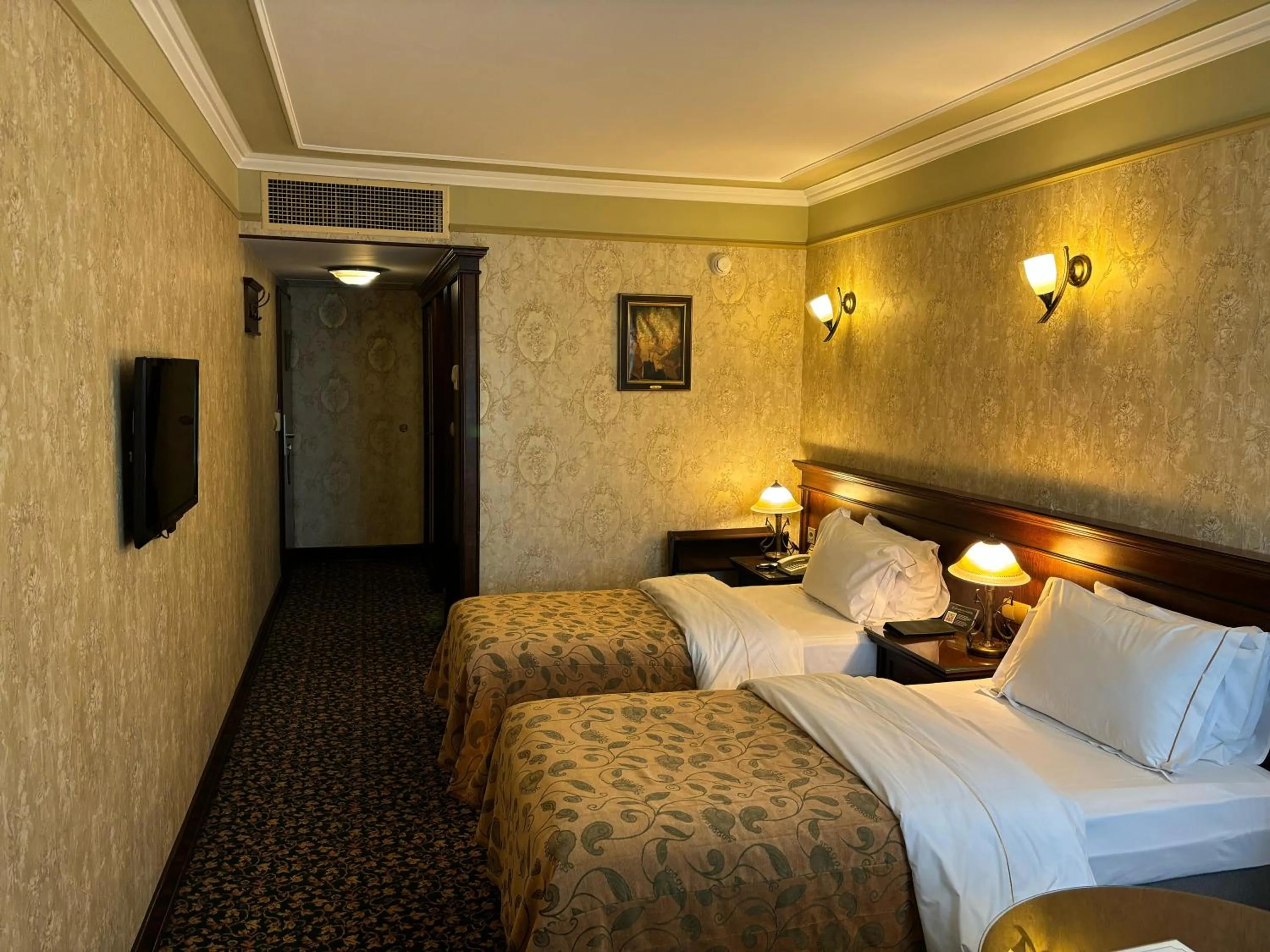TV and multimedia, Bed in Germir Palas Hotel - Special Class