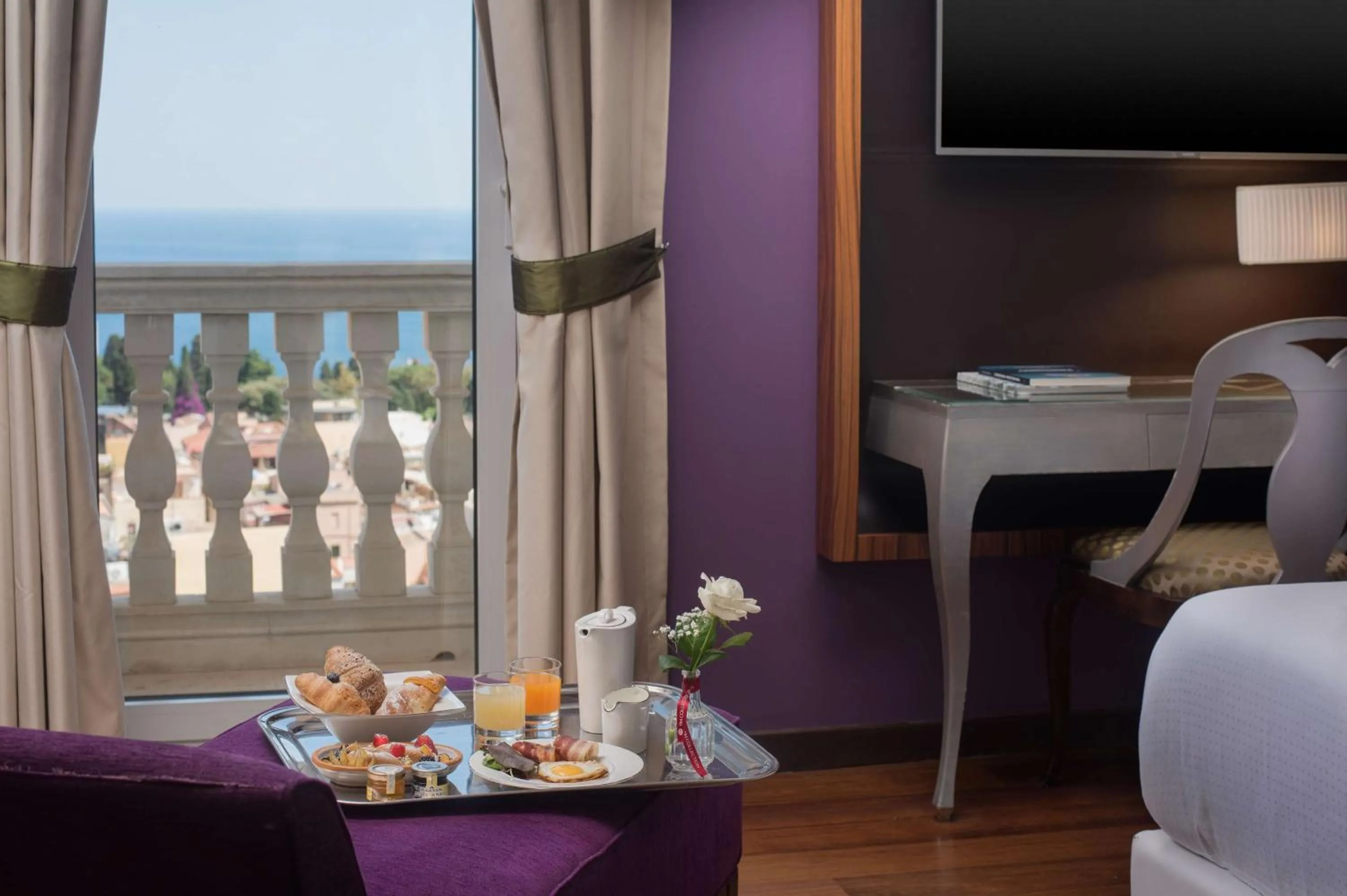 Bedroom in NH Collection Taormina