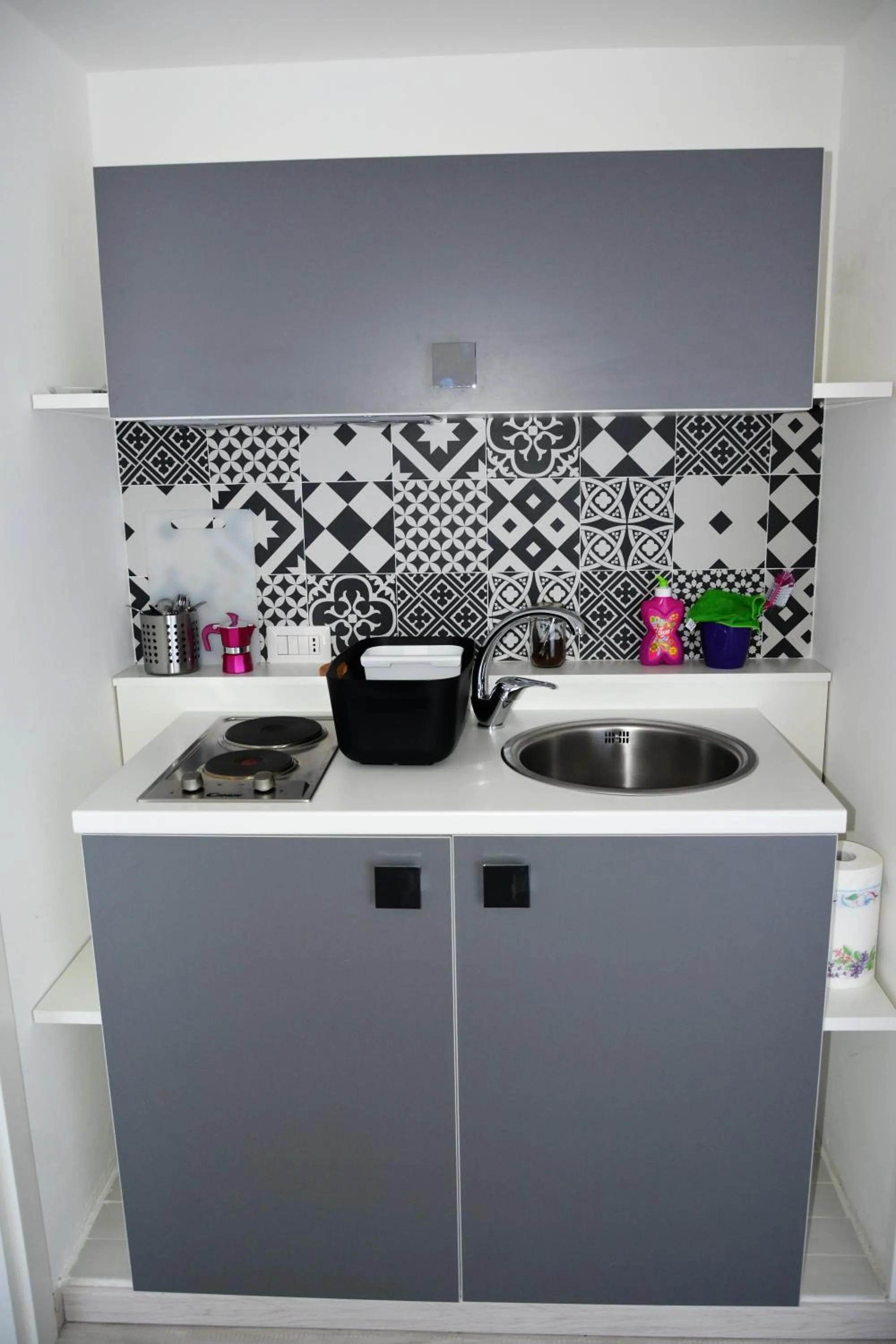 Kitchen or kitchenette in Flower Suites Sorrento