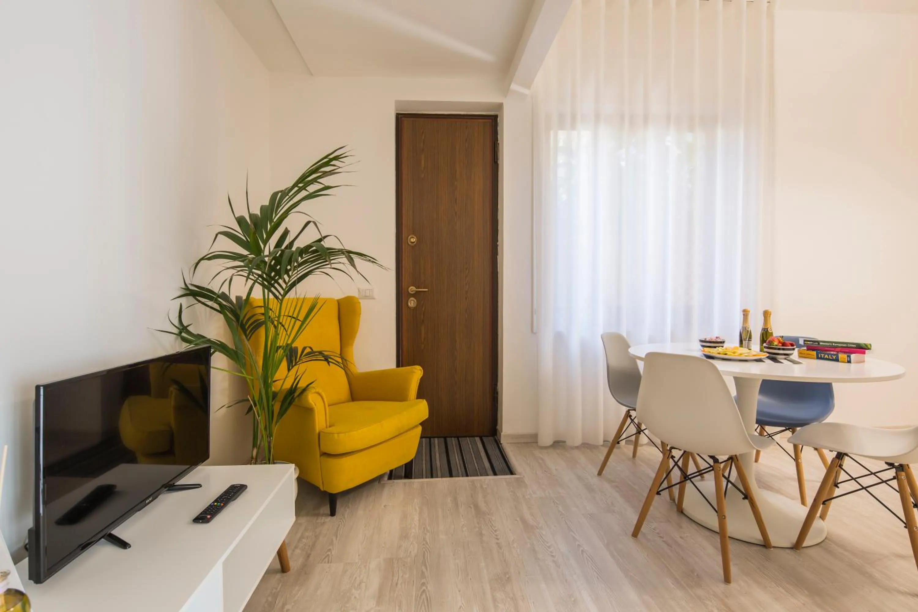 Bed in Flower Suites Sorrento