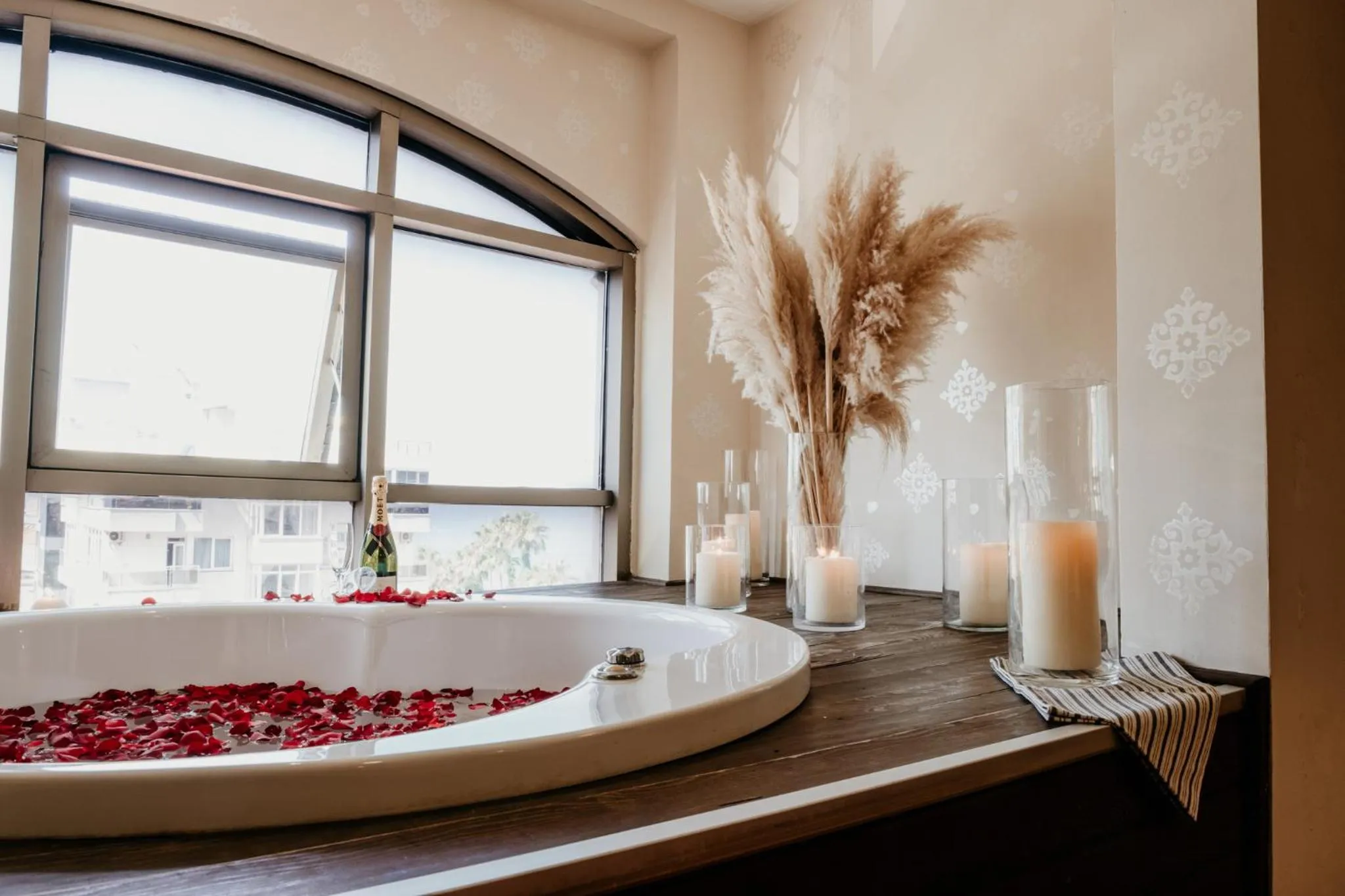 Tac Premier Hotel & Spa