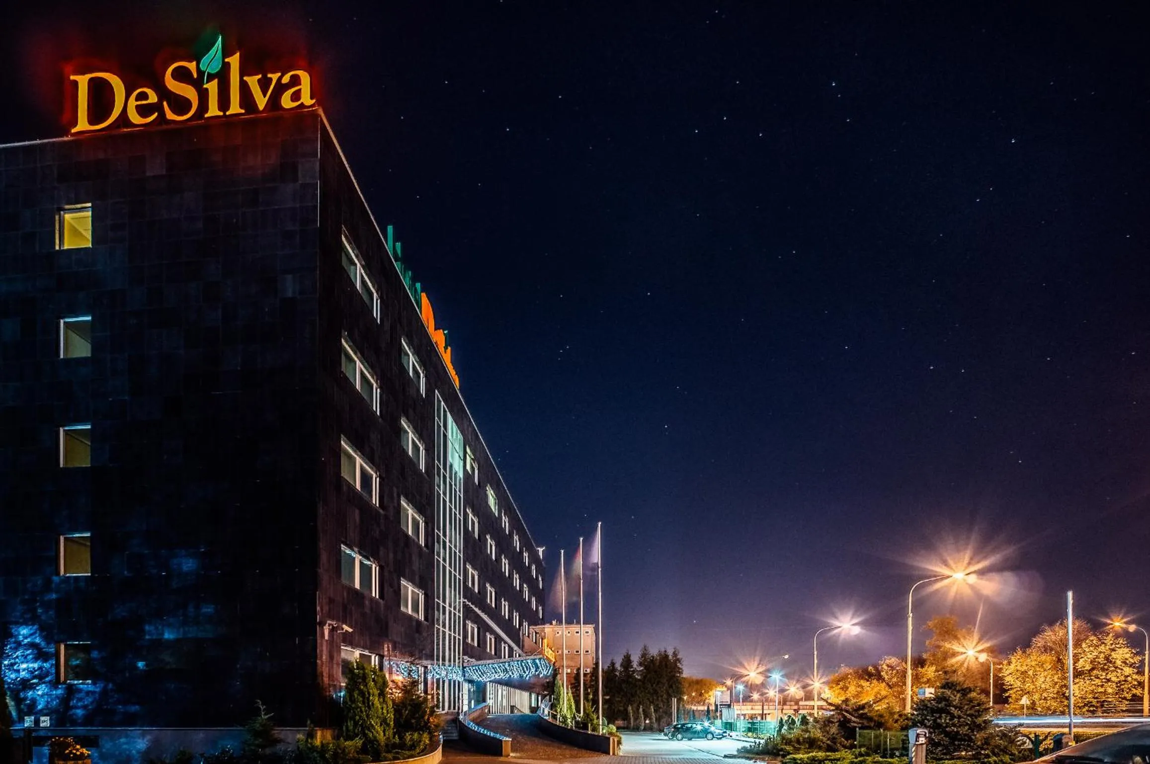 Facade/entrance in DeSilva Warszawa Piaseczno