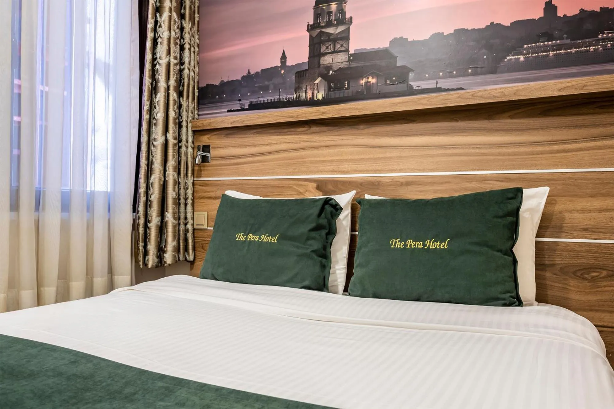 Bed in The Pera Hotel