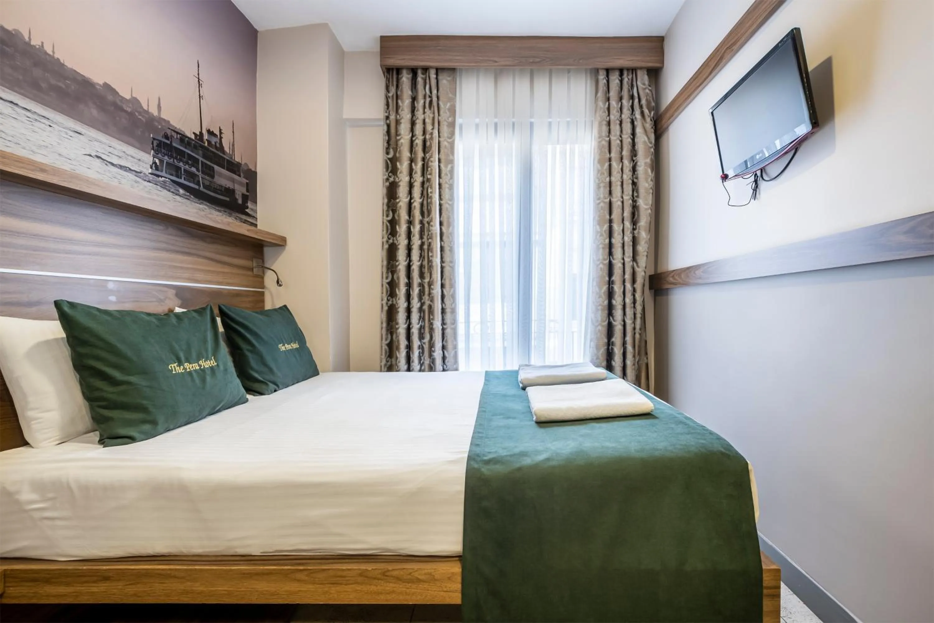 Bed in The Pera Hotel