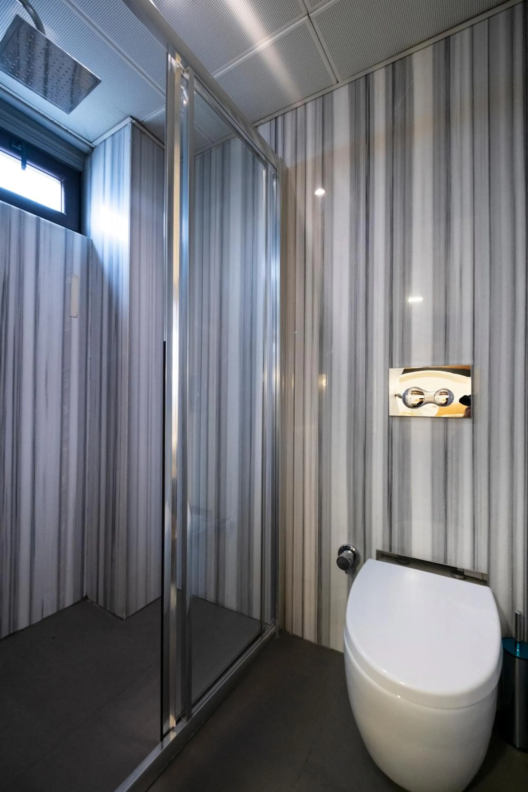 Shower in The Pera Hotel