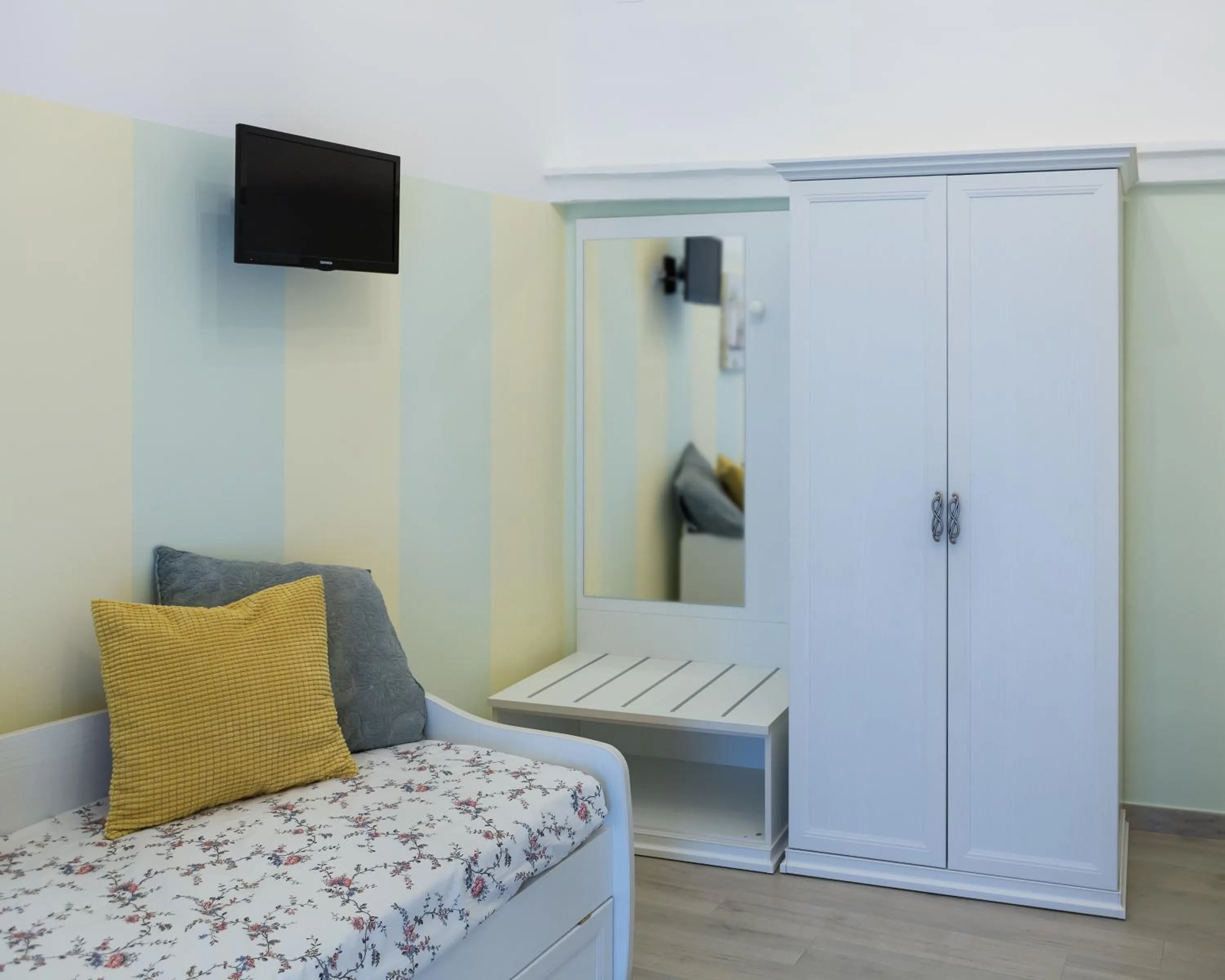 Bedroom, Bed in B&B Mimmo e Valeria