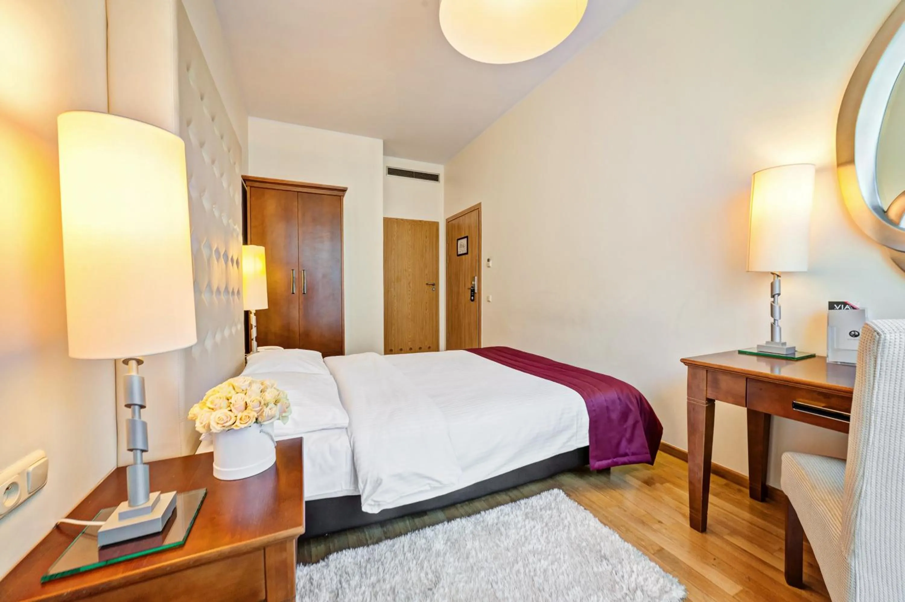 Bed in Don Prestige Residence