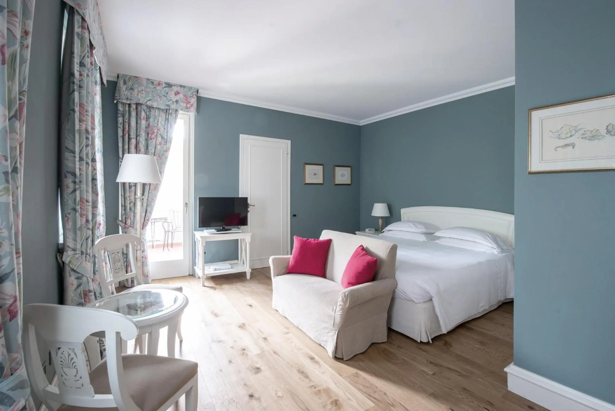 Photo of the whole room, Bed in Hotel Franceschi