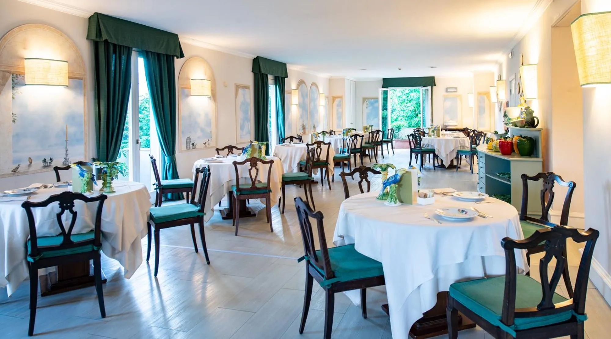 Breakfast in Hotel Franceschi