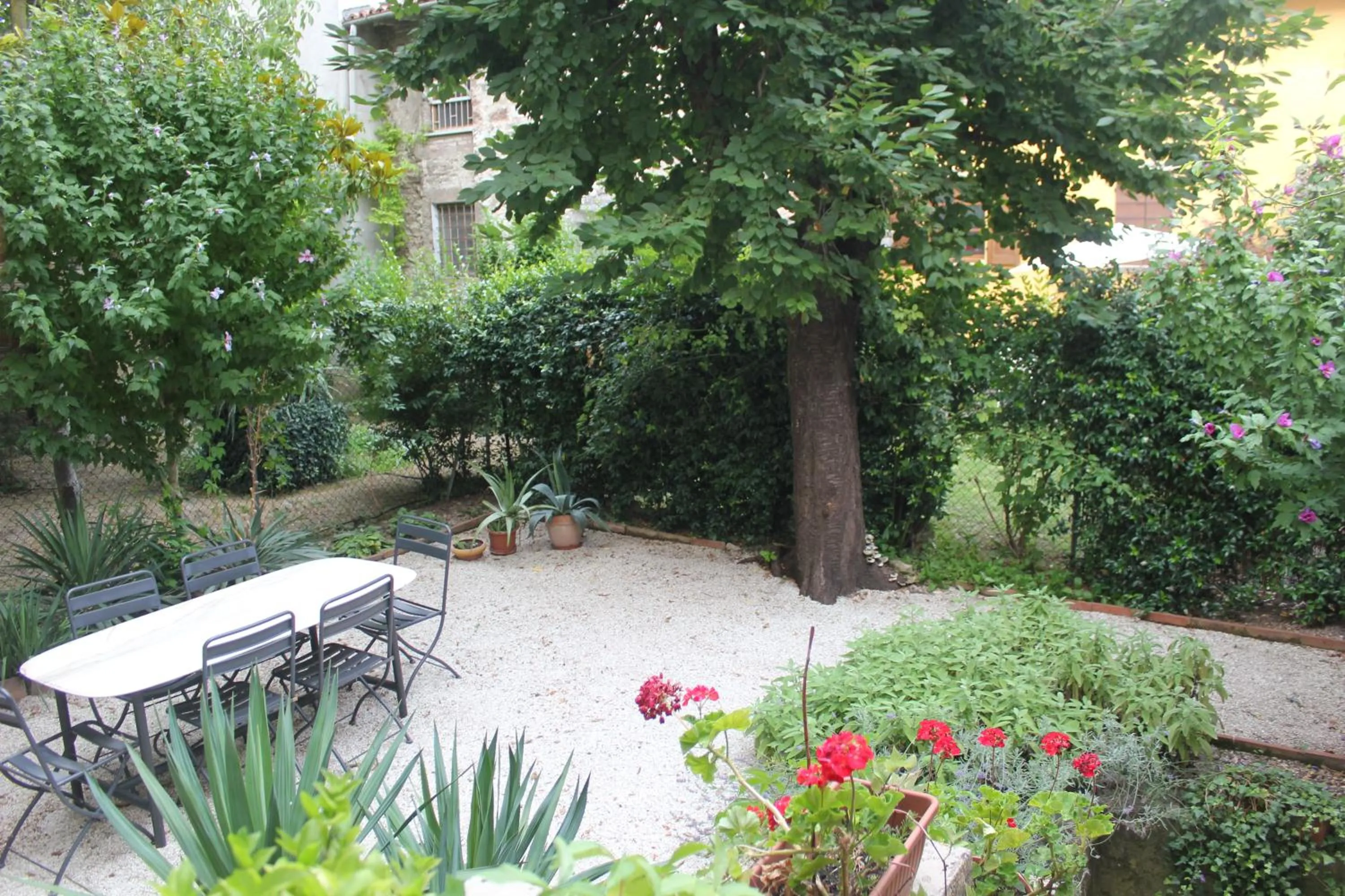 Property building in Residence Via Benamati