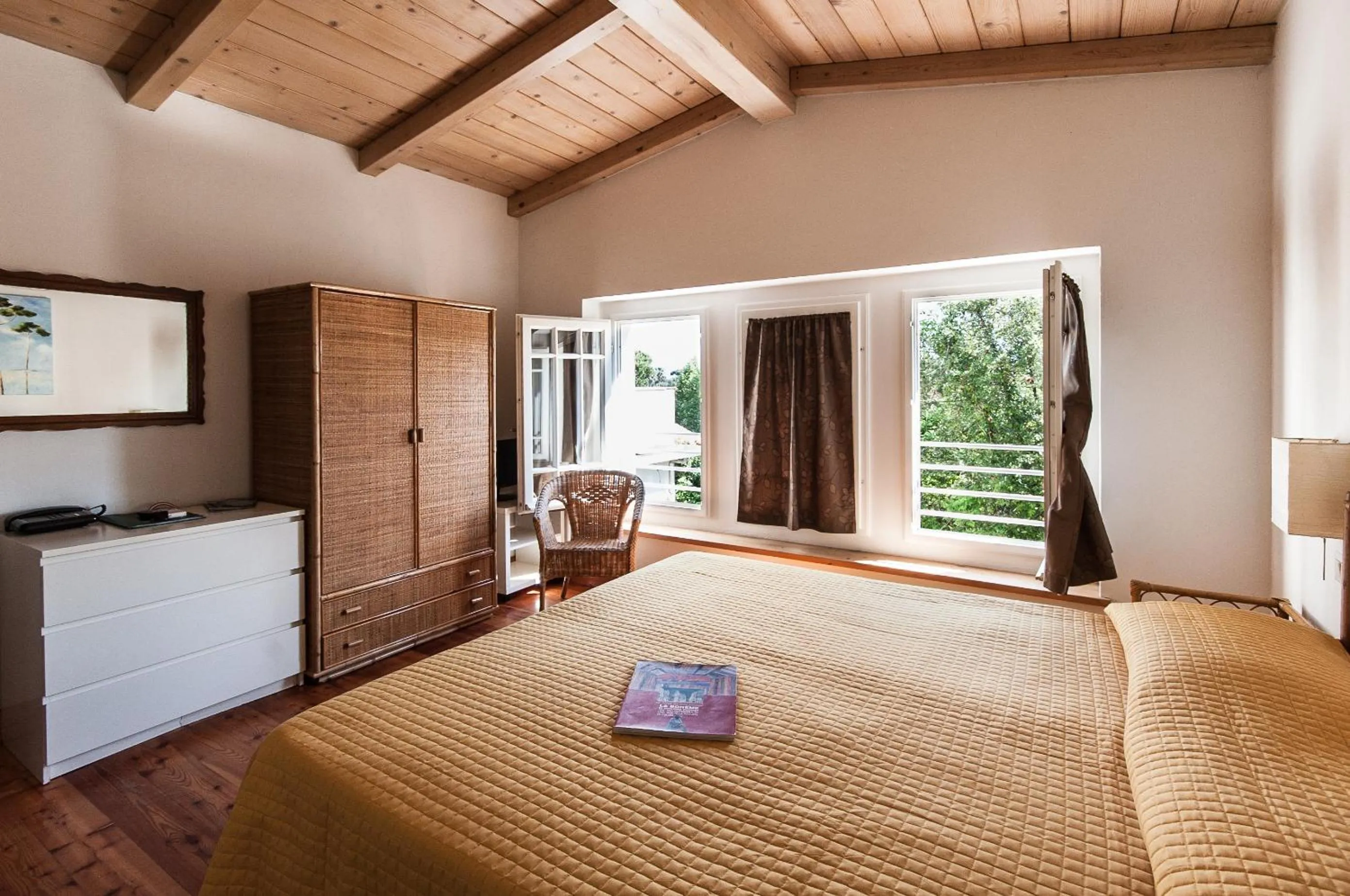 Bed in Hotel Club i Pini - Residenza d'Epoca in Versilia