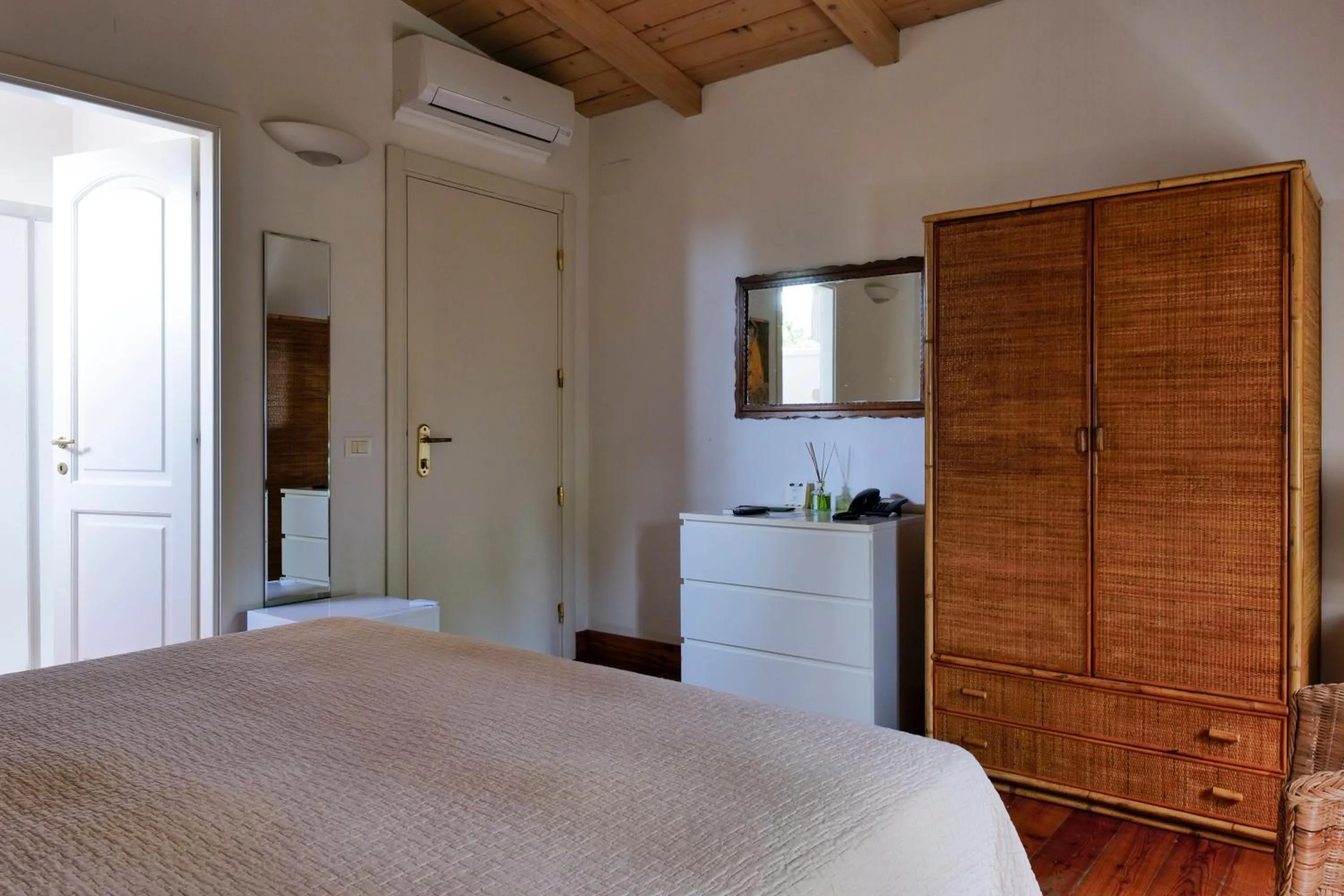 Bed in Hotel Club i Pini - Residenza d'Epoca in Versilia