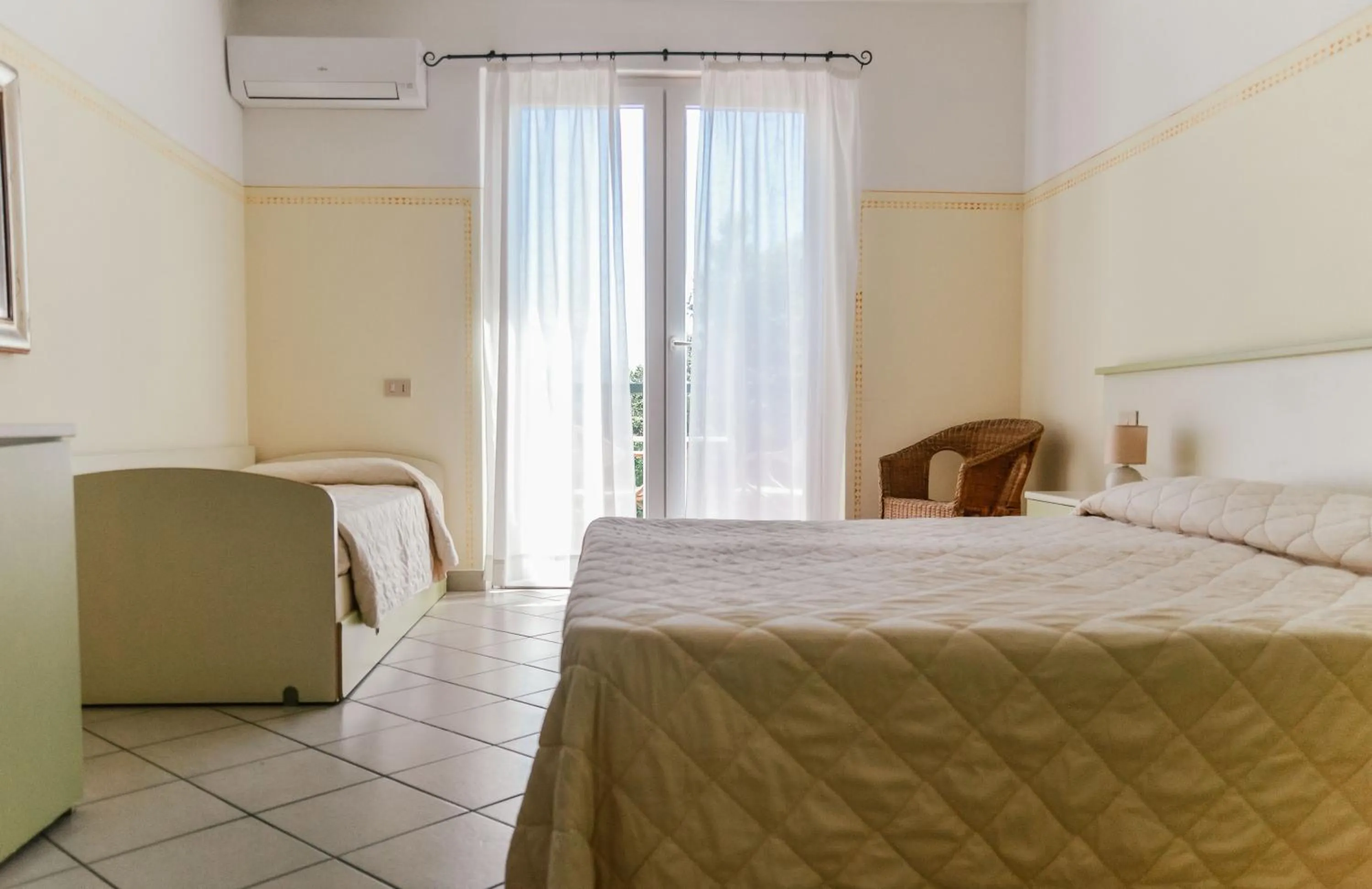 Bed in Hotel Club i Pini - Residenza d'Epoca in Versilia