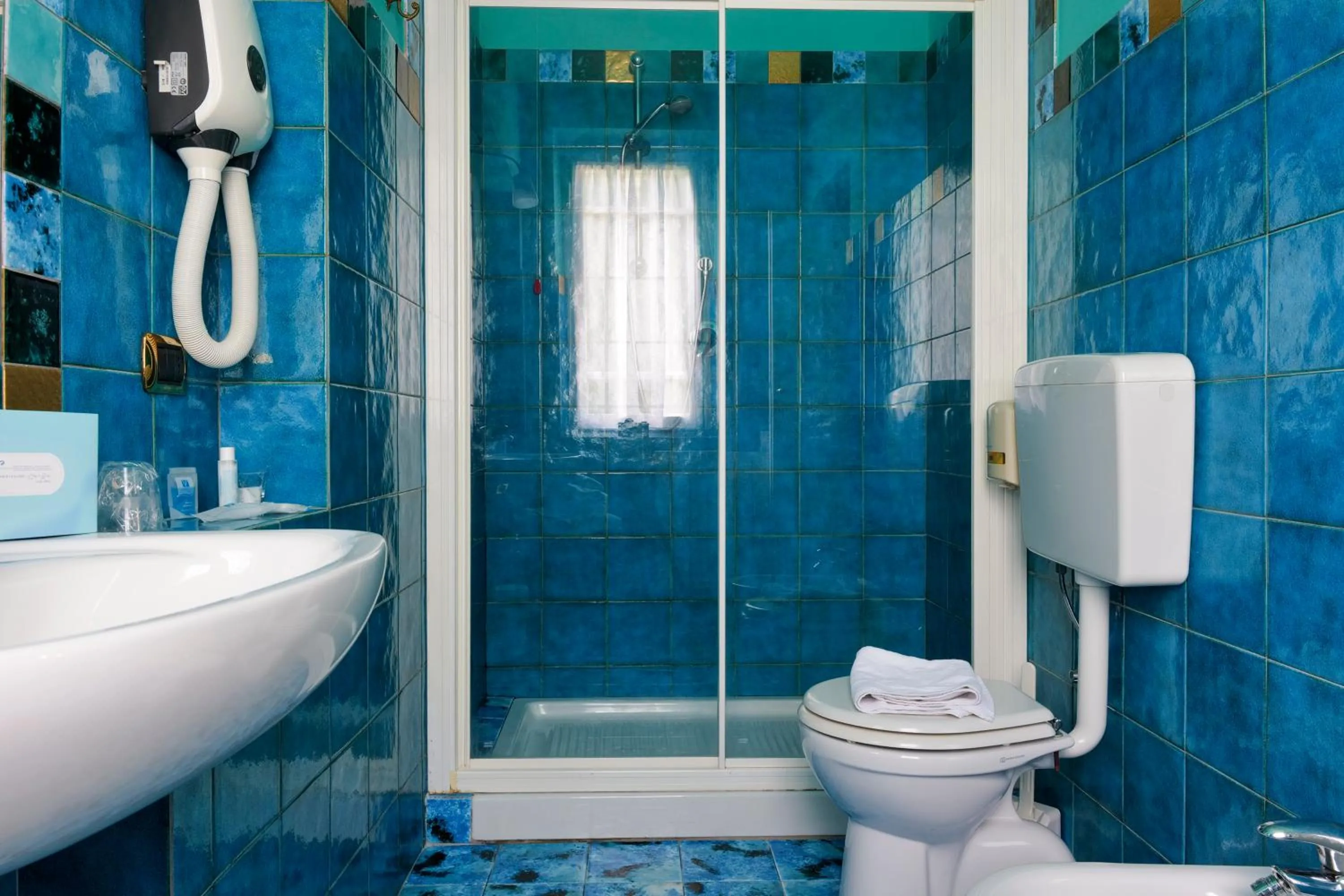 Shower in Hotel Club i Pini - Residenza d'Epoca in Versilia