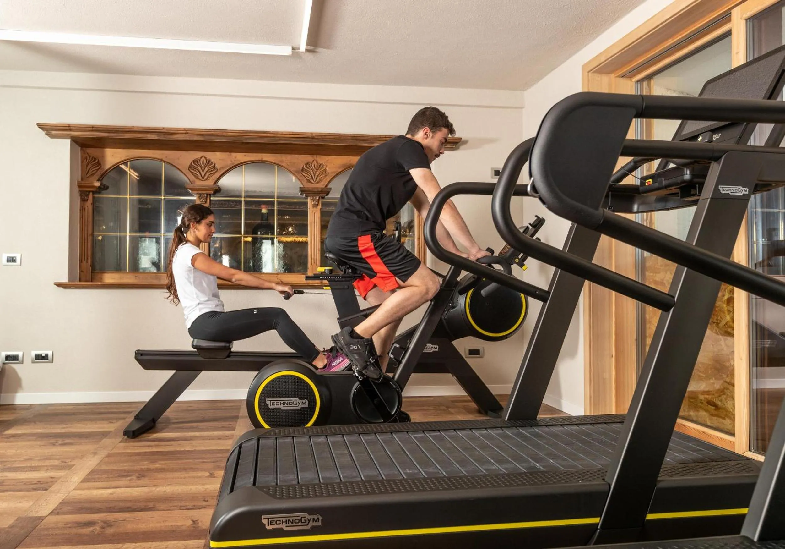 People in Hotel Intermonti