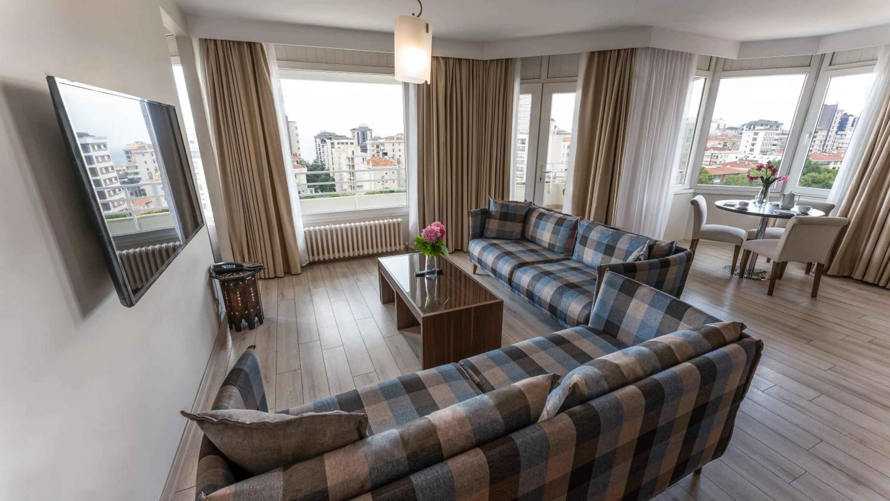 Living room in The Marmara Suadiye Residence