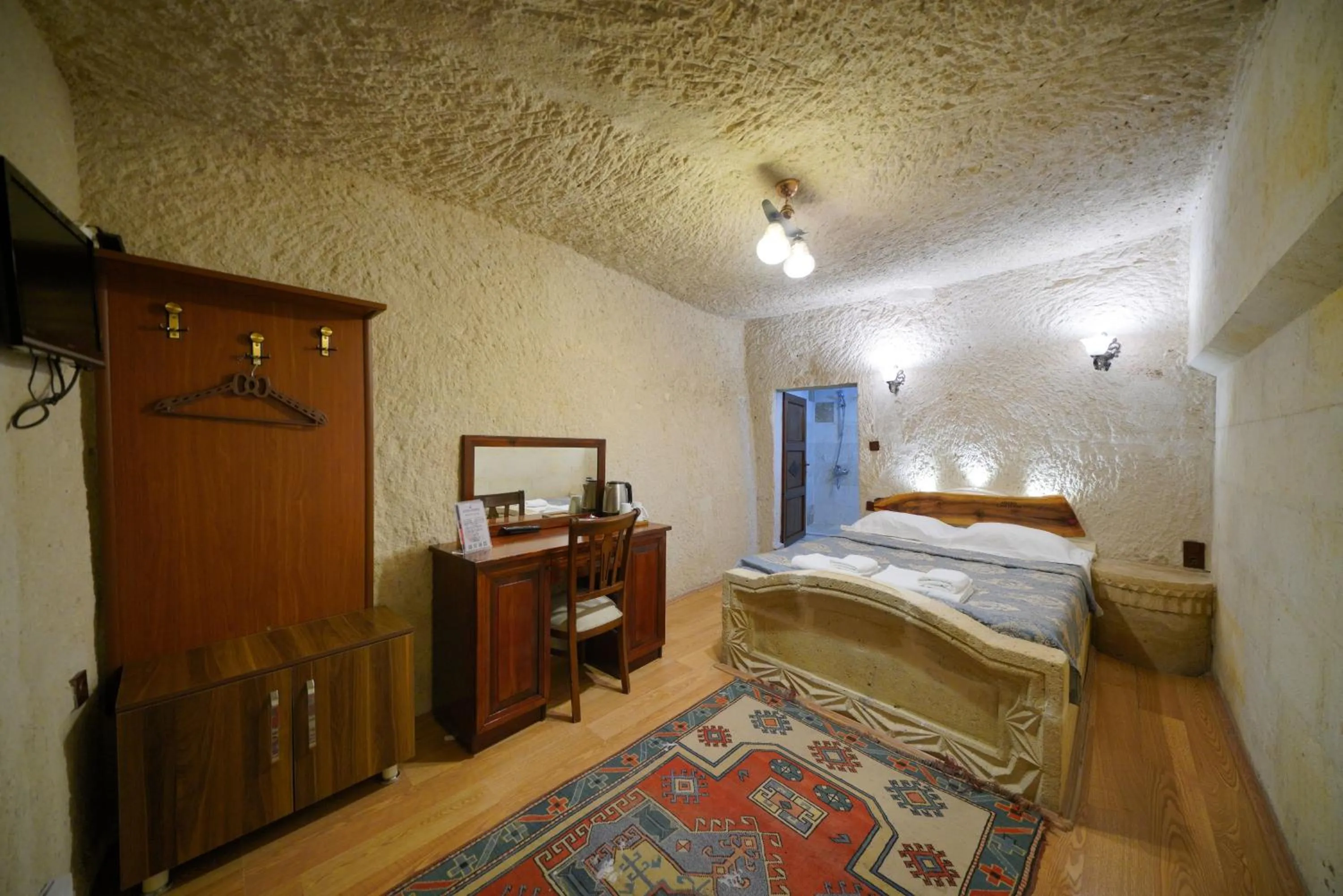 Photo of the whole room in Asteria Cave Hotel