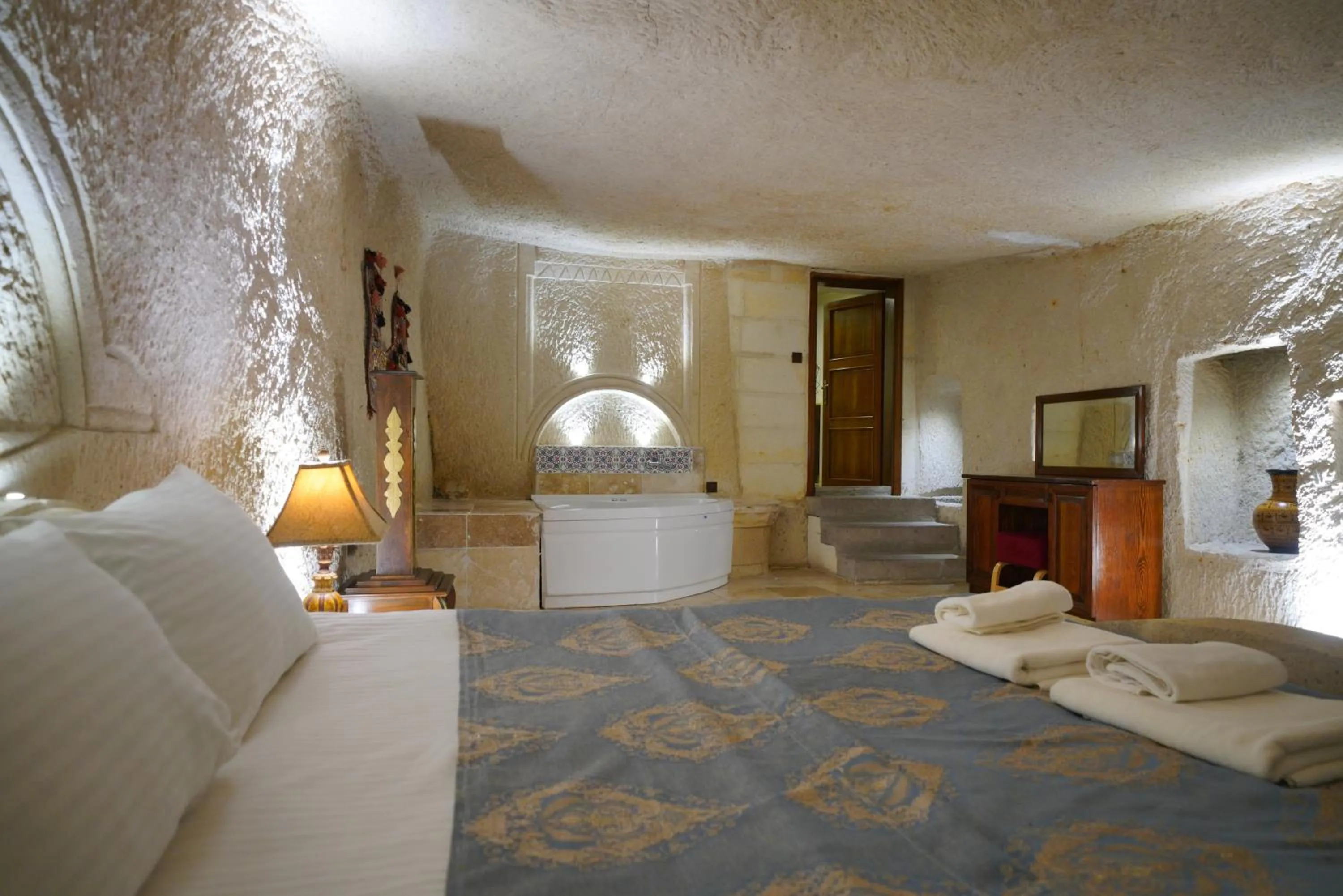 Photo of the whole room in Asteria Cave Hotel