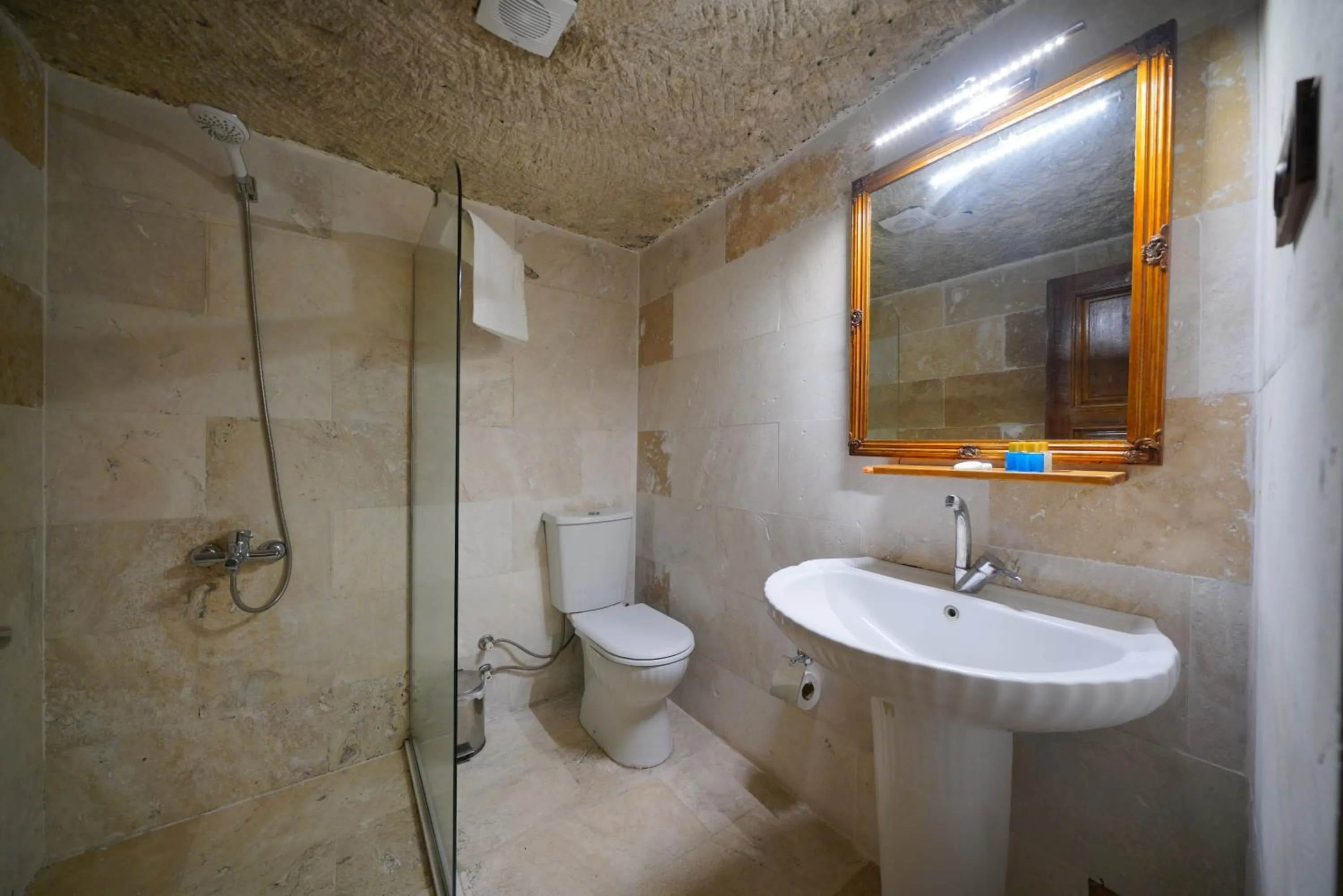 Bathroom in Asteria Cave Hotel