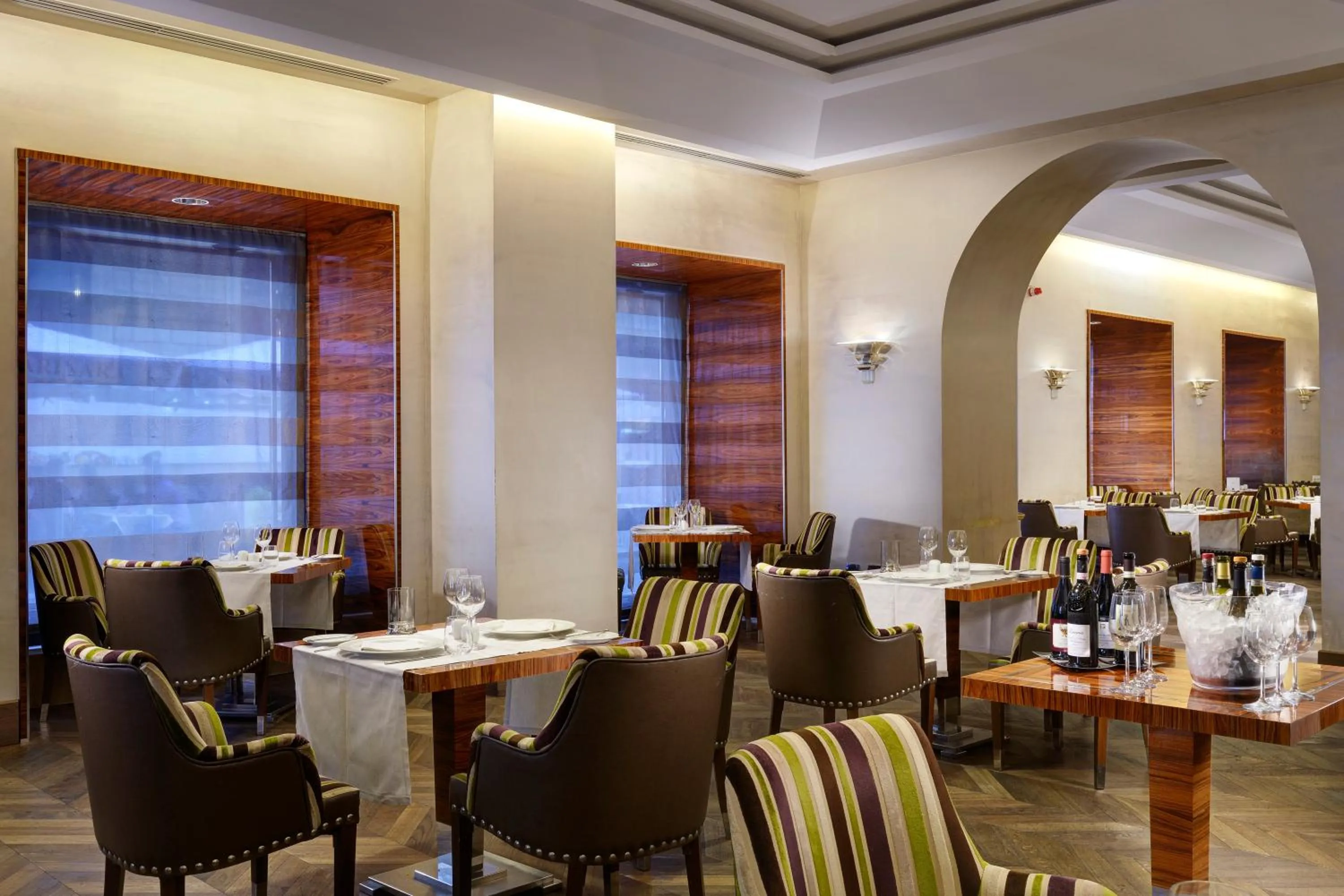 Restaurant/places to eat in UNA Hotels Decò Roma