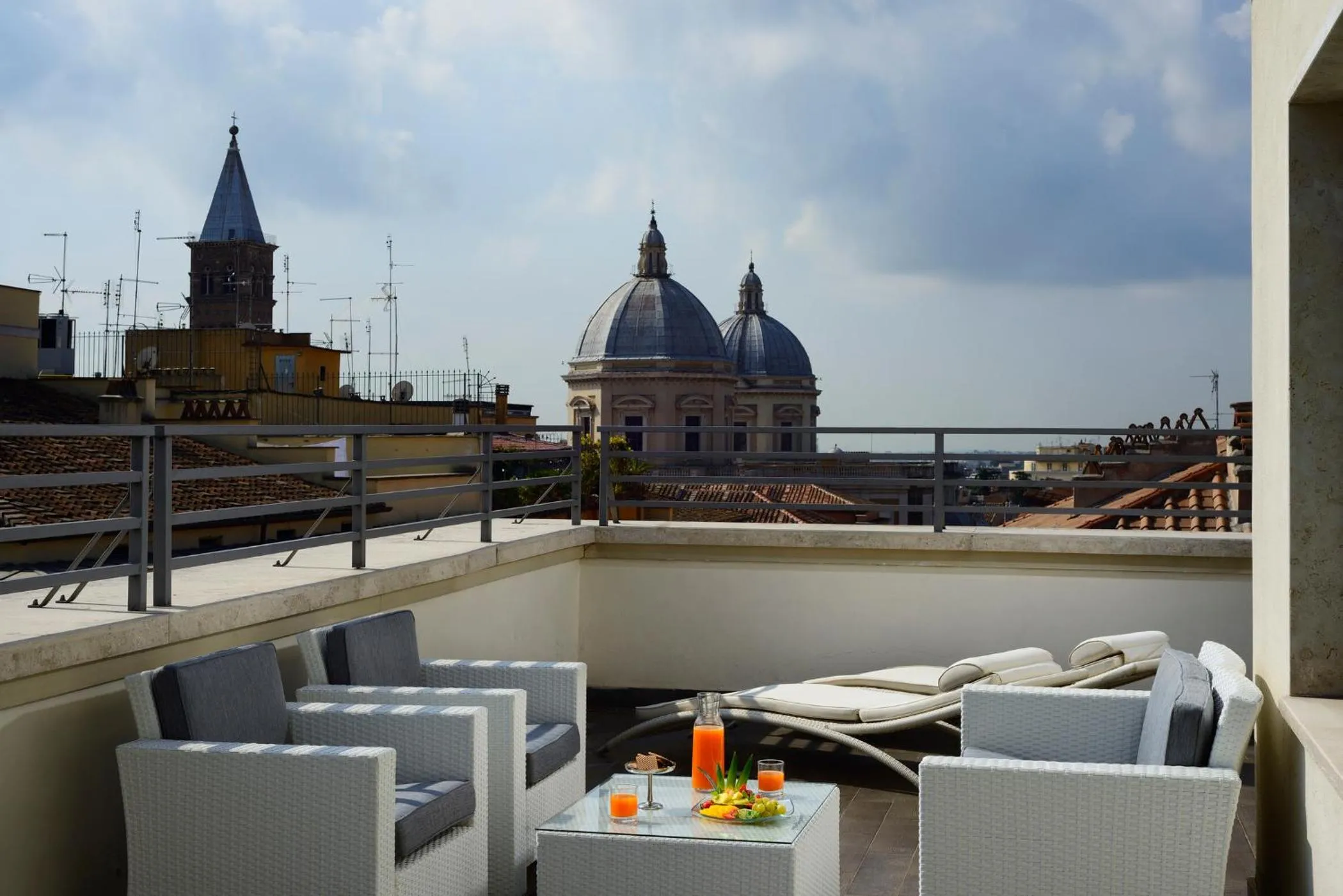 Balcony/Terrace in UNA Hotels Decò Roma