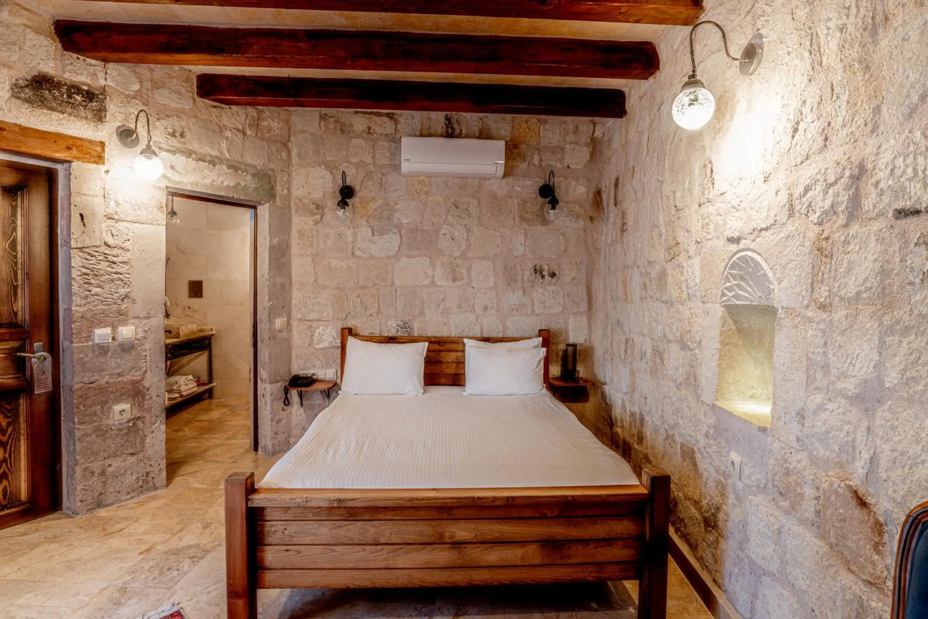 Double Room with Balcony in Dervish Cave House & Restaurant Double Room with Balcony in Dervish Cave House & Restaurant