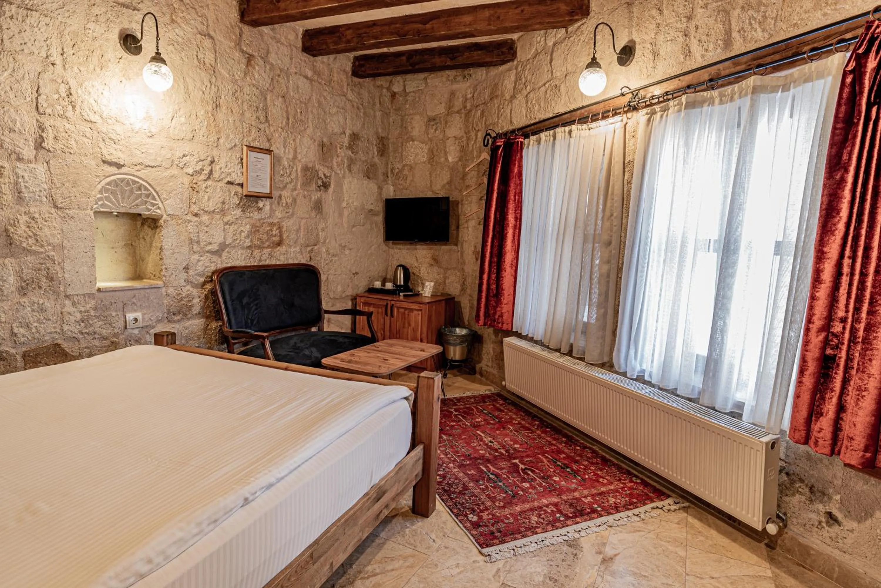 Bed in Dervish Cave House & Restaurant