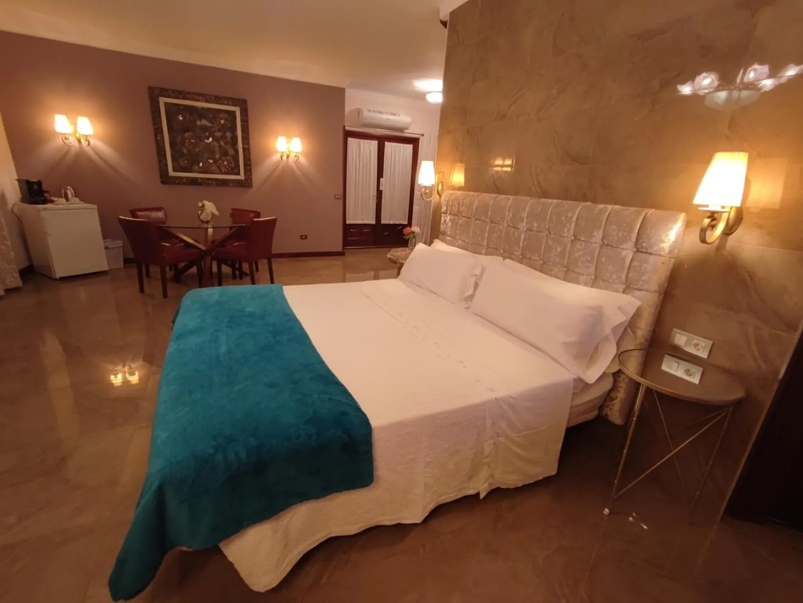 Photo of the whole room, Bed in Il Sogno di Gio de la Laguna
