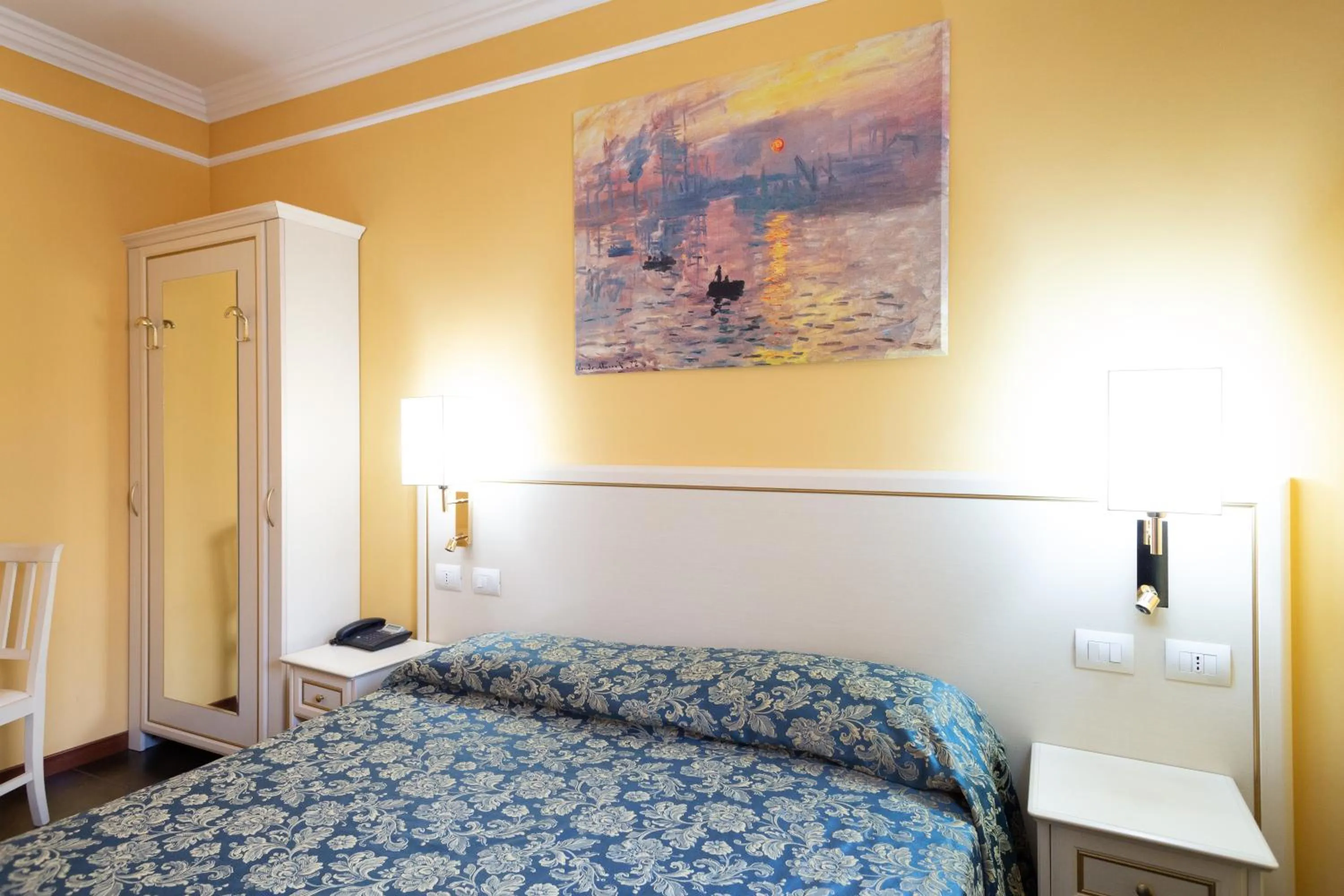 Photo of the whole room, Bed in Cervara Park Hotel