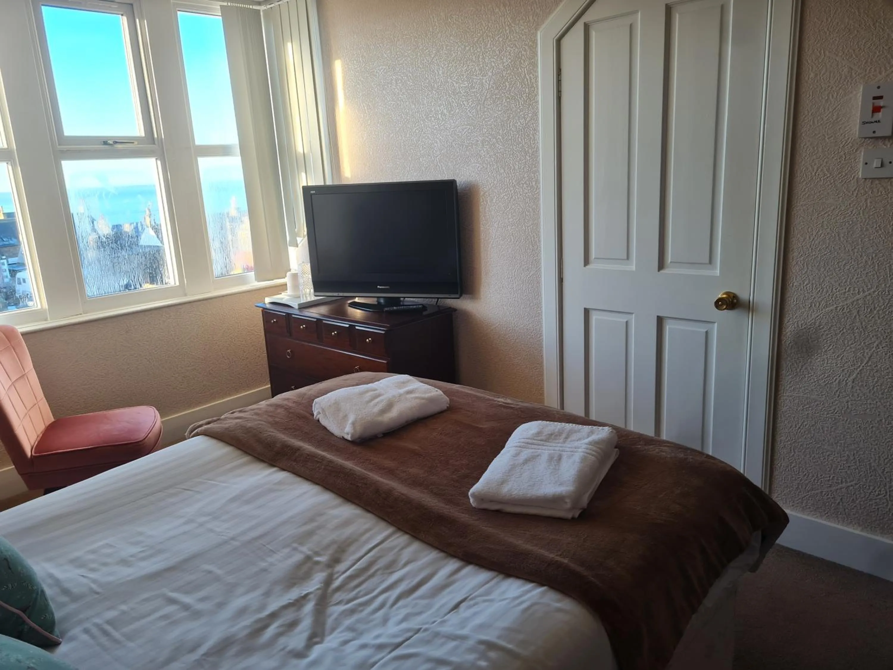 Bed in Victoria Hotel