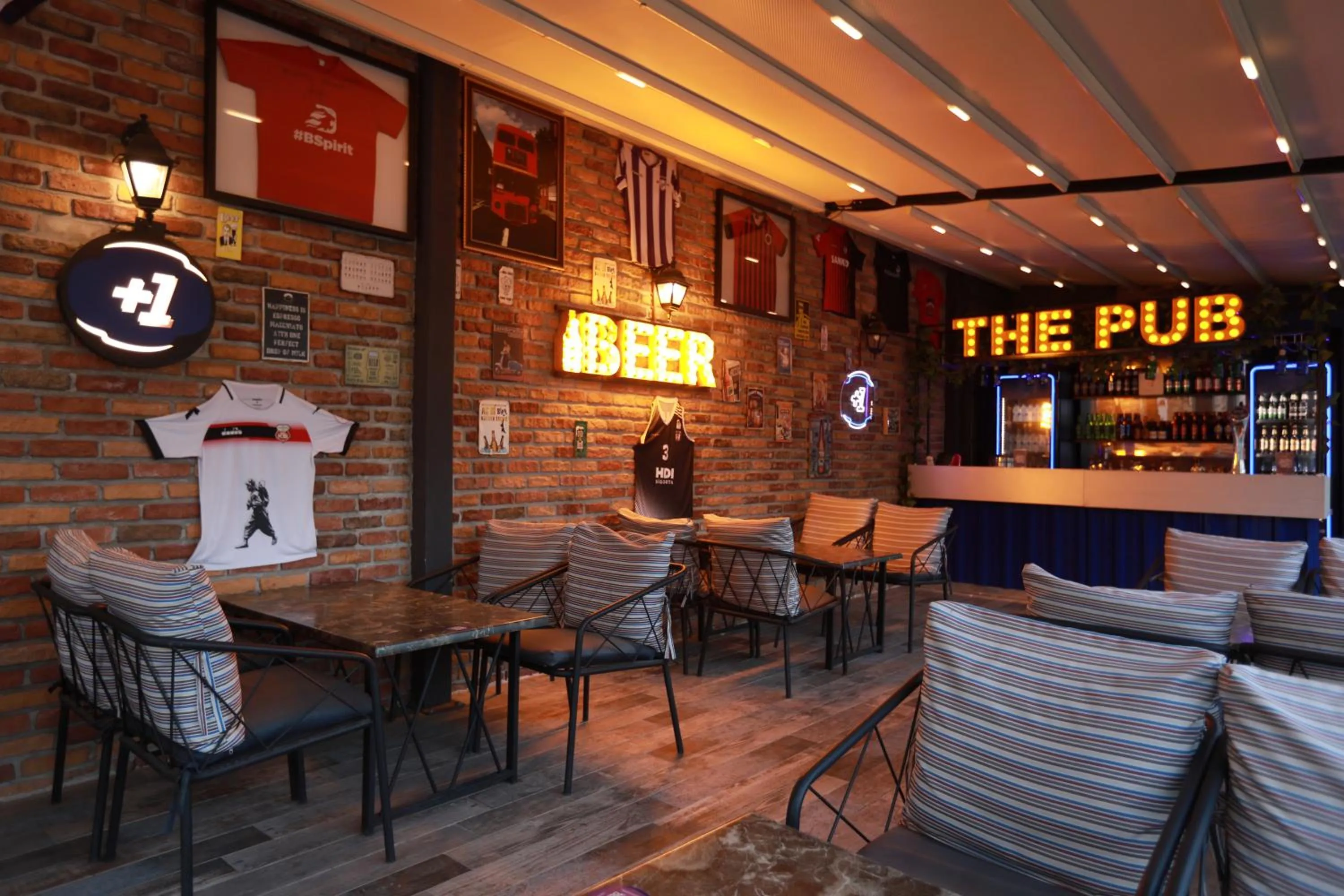 Lounge or bar in Anemon Grand Manisa Otel