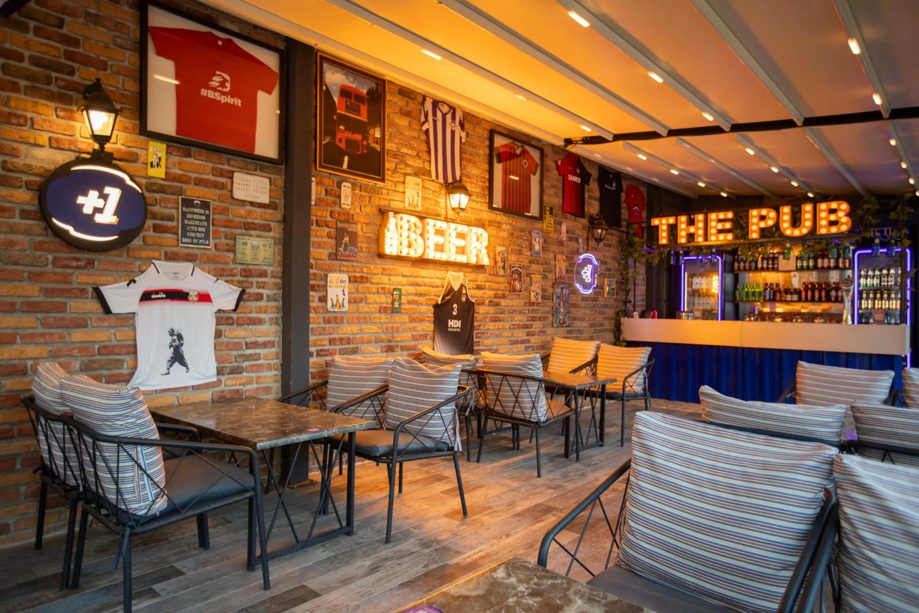 Lounge or bar in Anemon Grand Manisa Otel