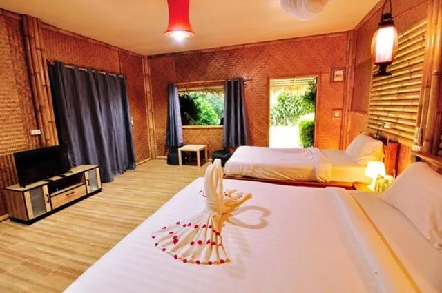 Bed in Mek Kiri Riverkwai Resort SHA