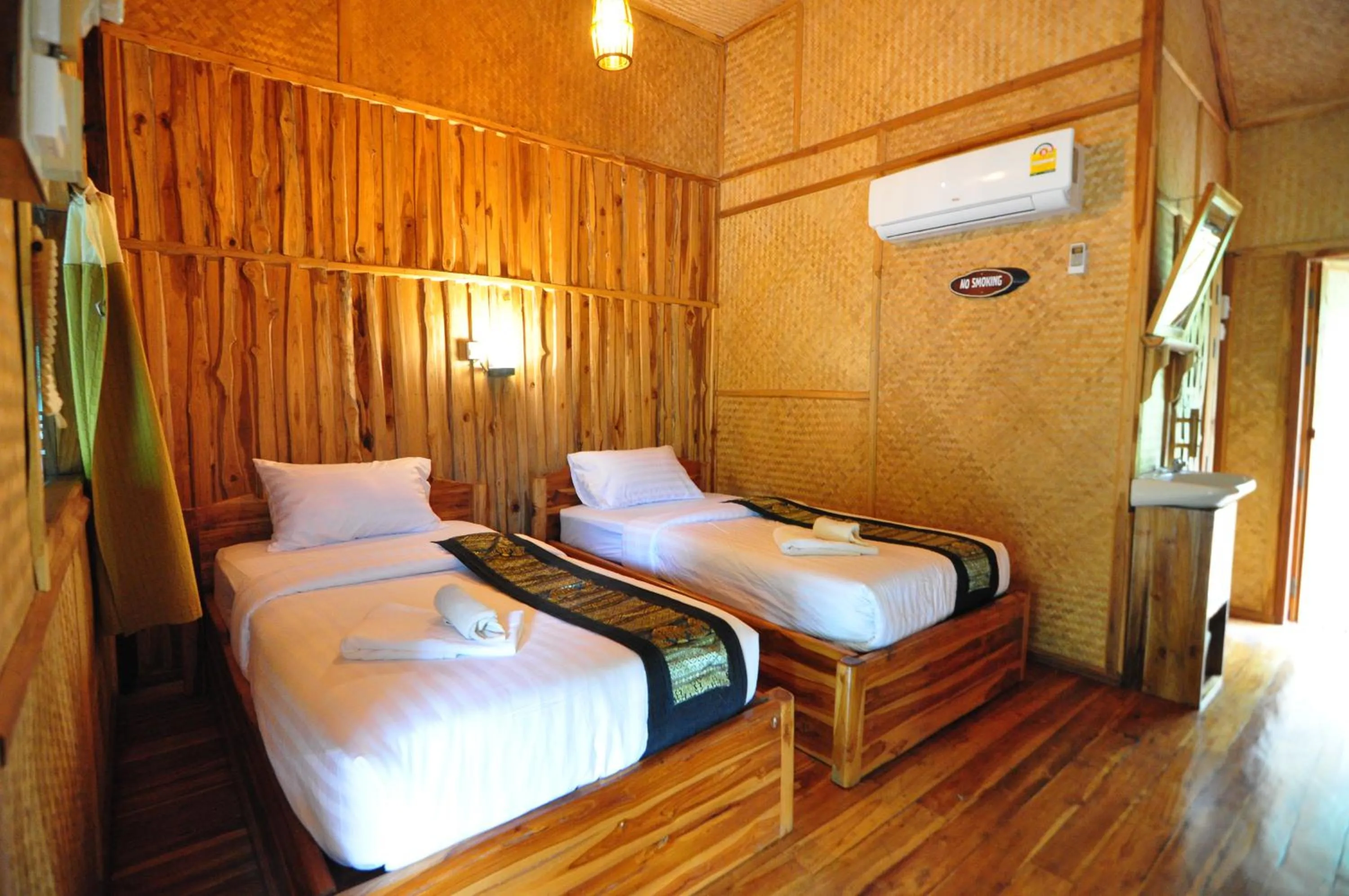 Bed in Mek Kiri Riverkwai Resort SHA