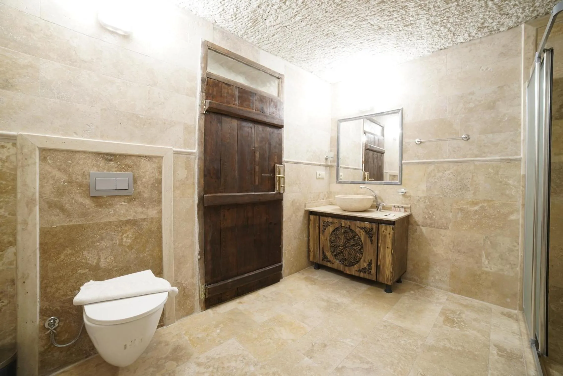 Toilet in Melek Cave Hotel