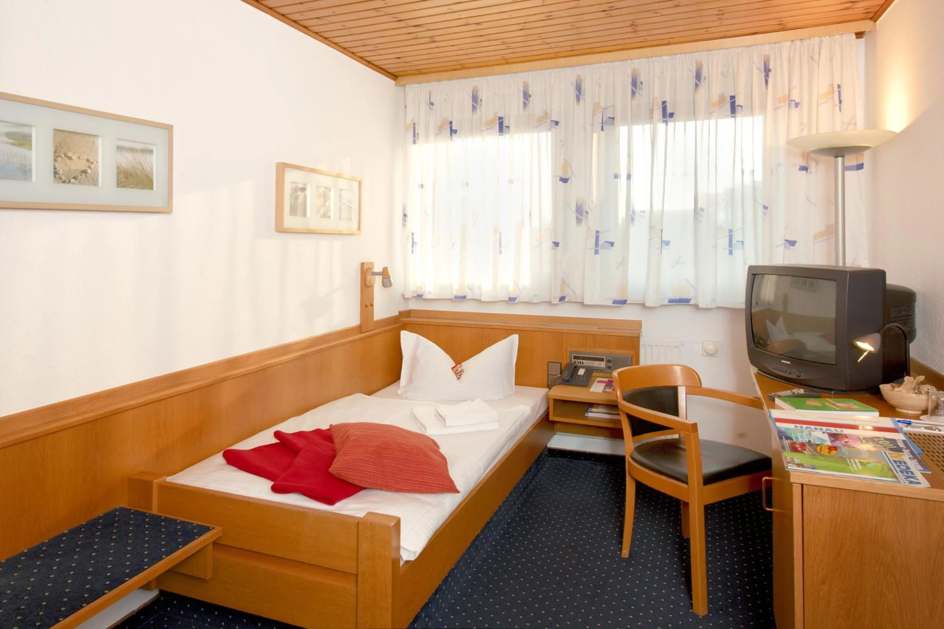 Bed in City Hotel Hanau