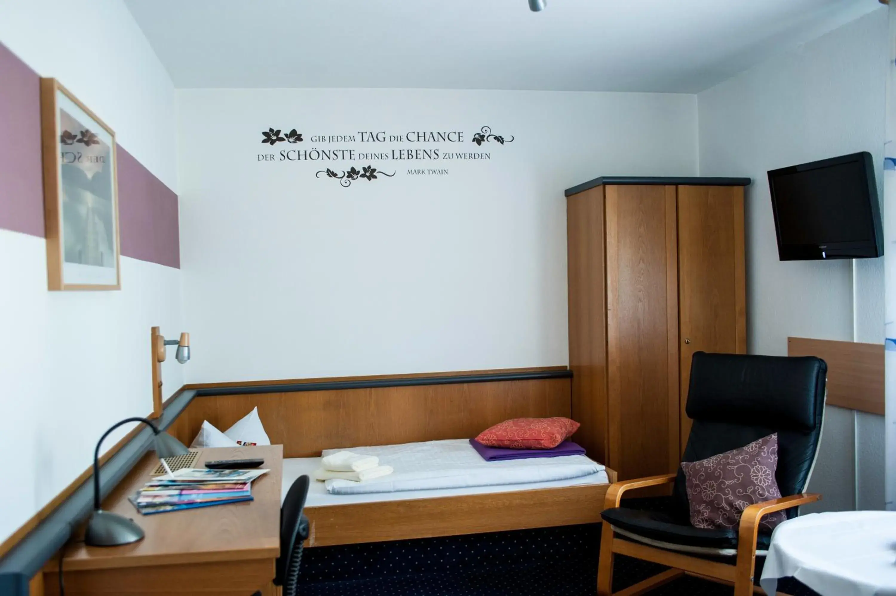 Single Room - single occupancy in City Hotel Hanau Single Room - single occupancy in City Hotel Hanau