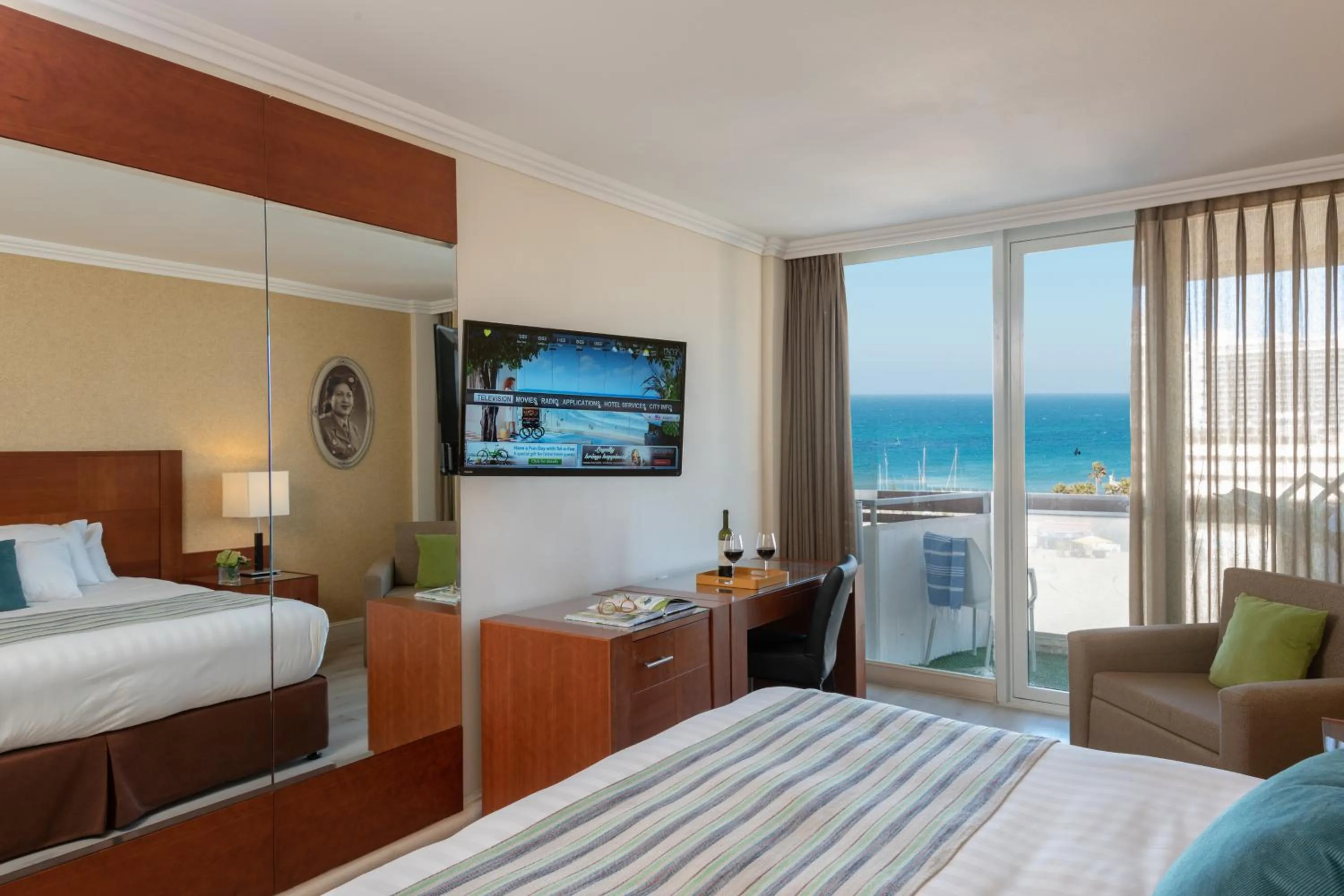 Bedroom, Bed in Herods Tel Aviv By The Beach