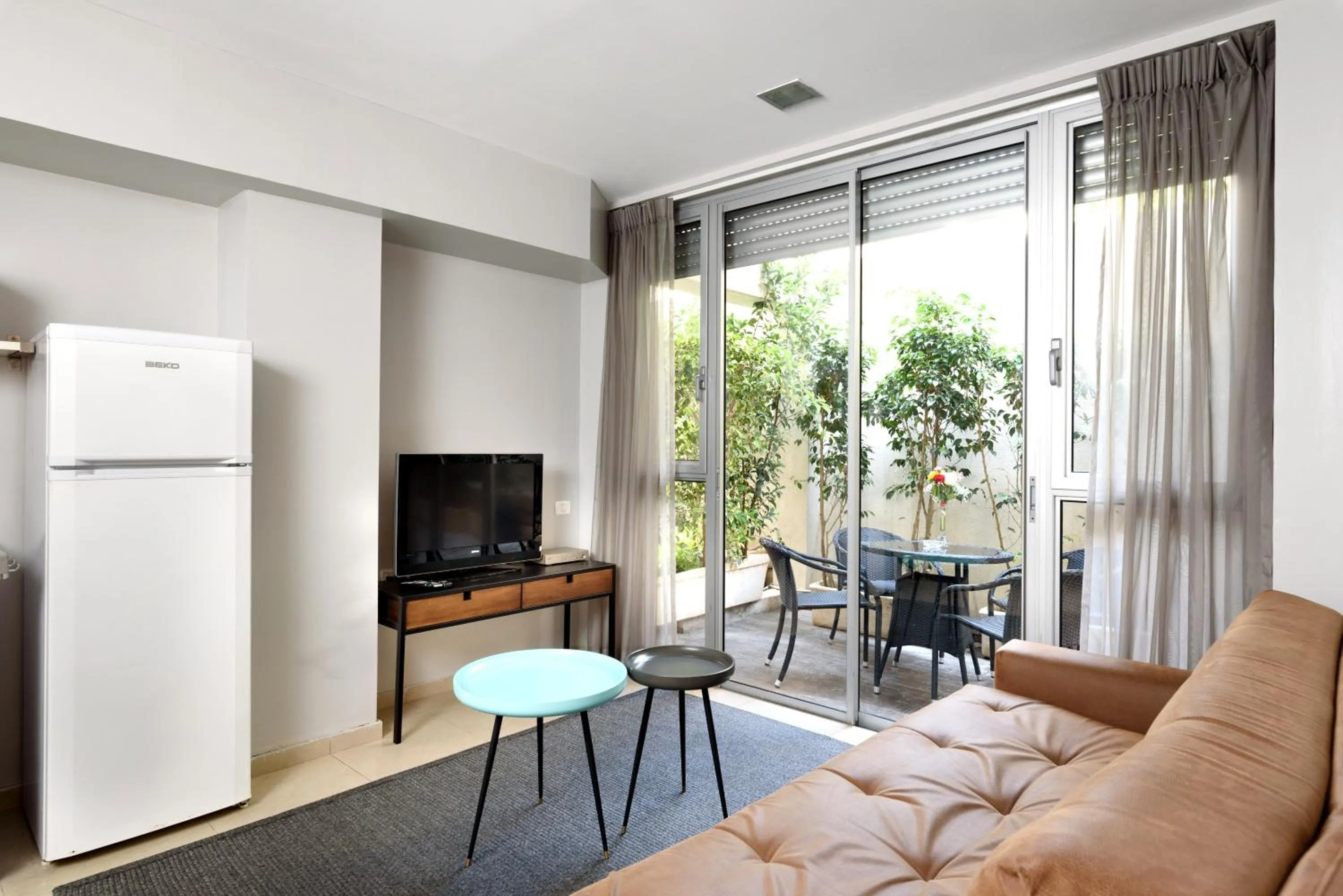 Two-Bedroom Apartment with Terrace in Sea Land Suites