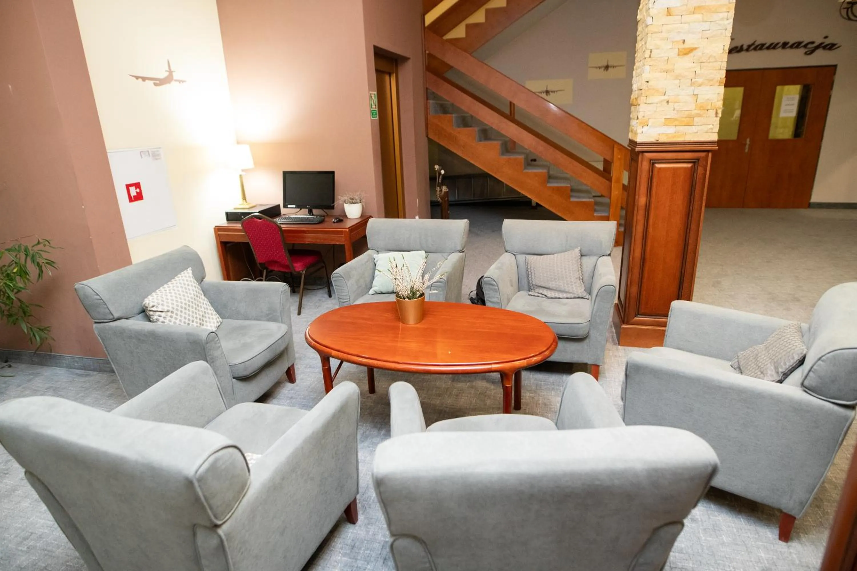 Lobby or reception in Hotel Wilga by Katowice Airport